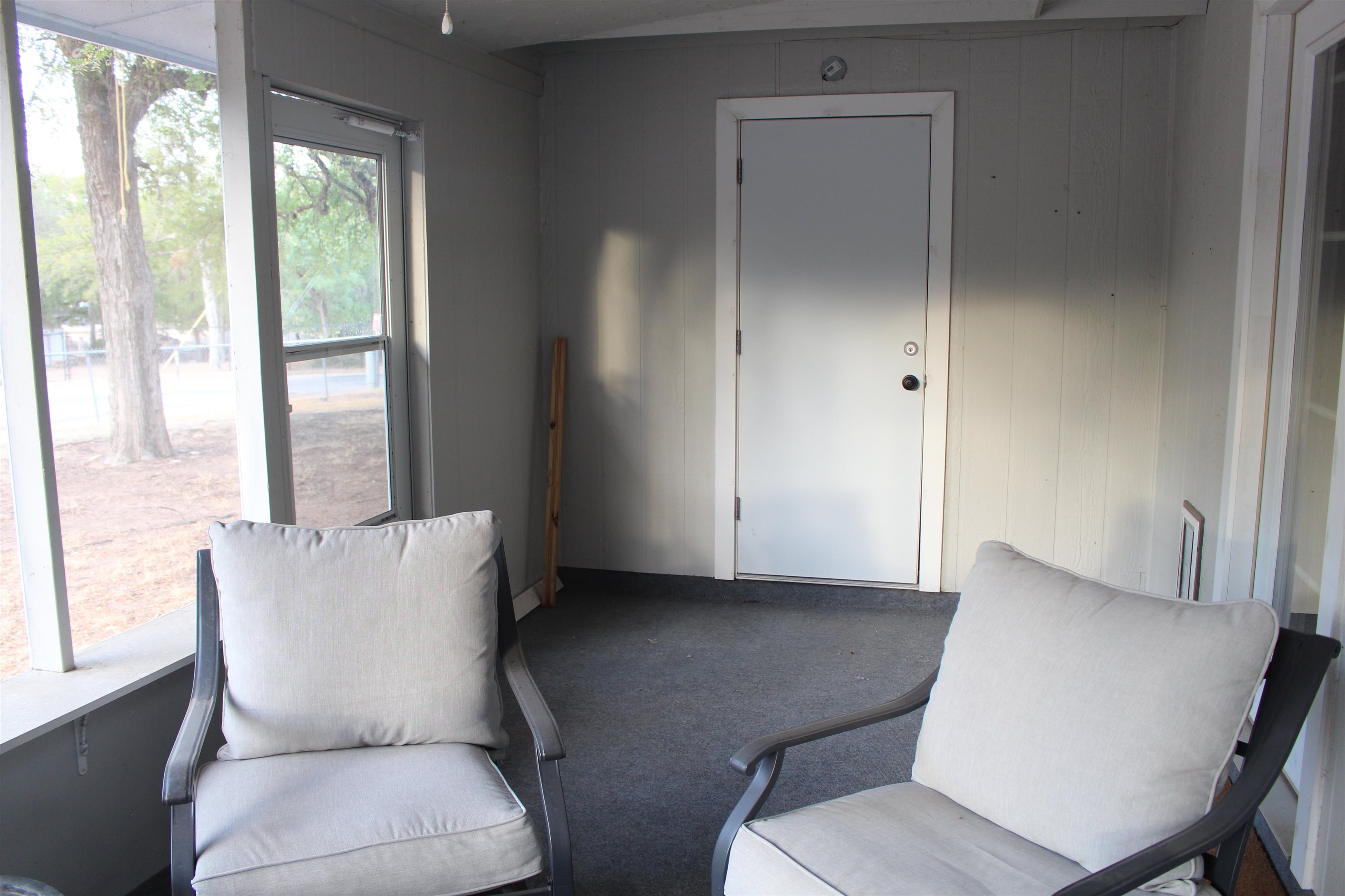 2102 Belaire Lane Property Photo 12