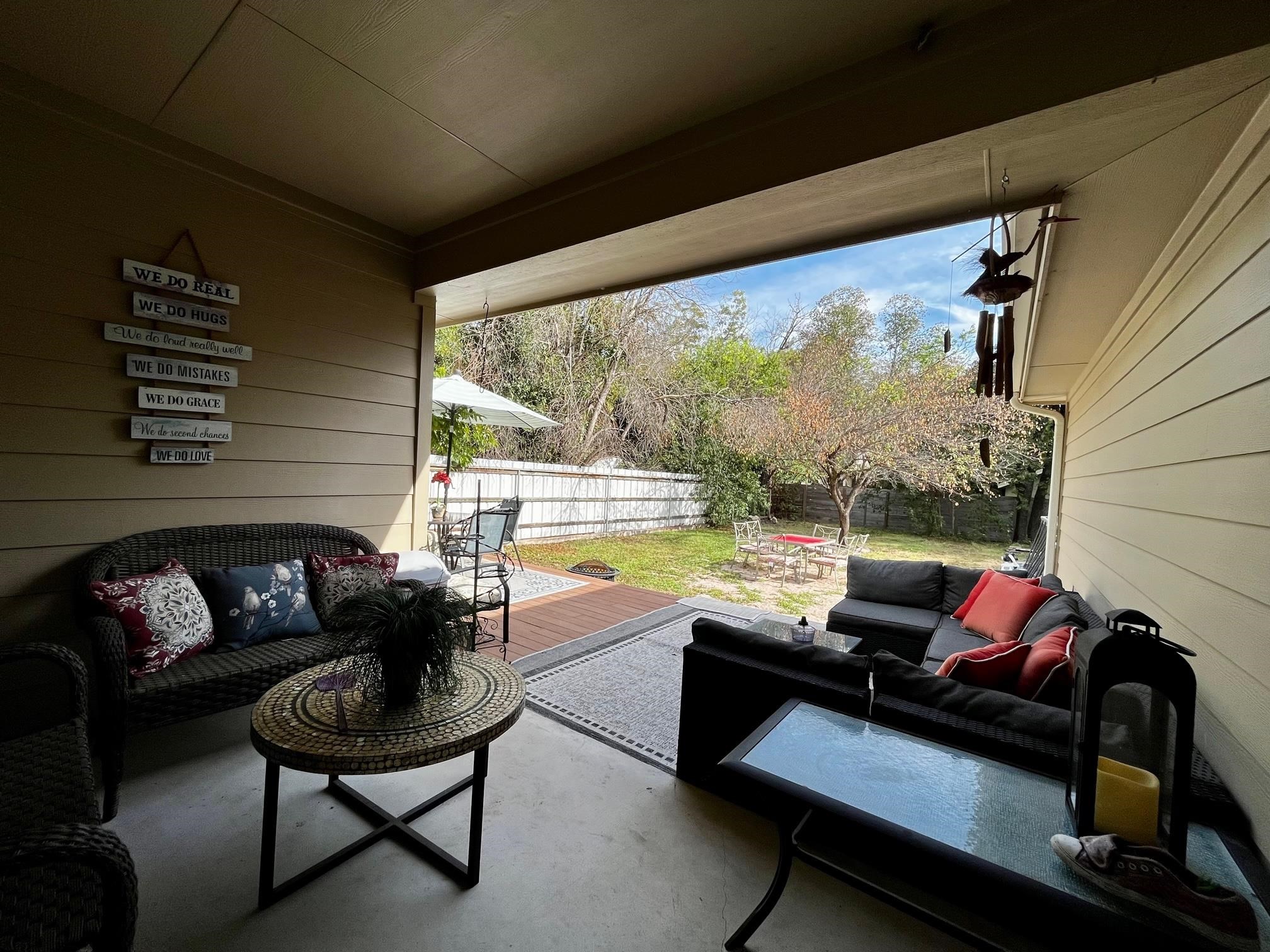 207 E Brier Property Photo 21
