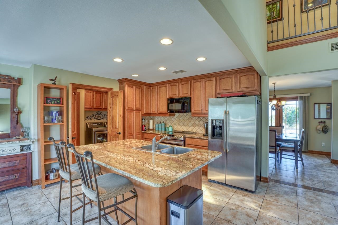 2900 Hi Mesa Property Photo 8