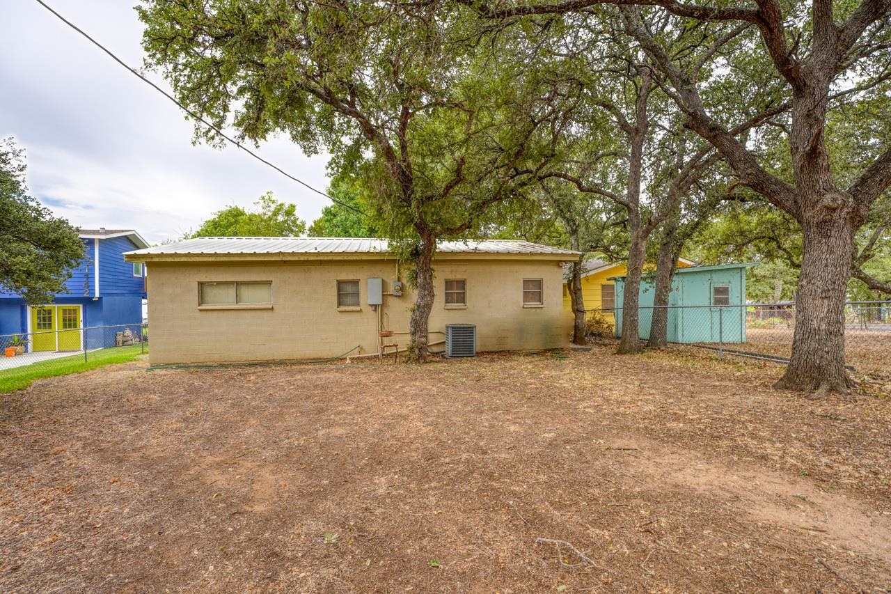 1140 Hill Circle Drive Property Photo 4
