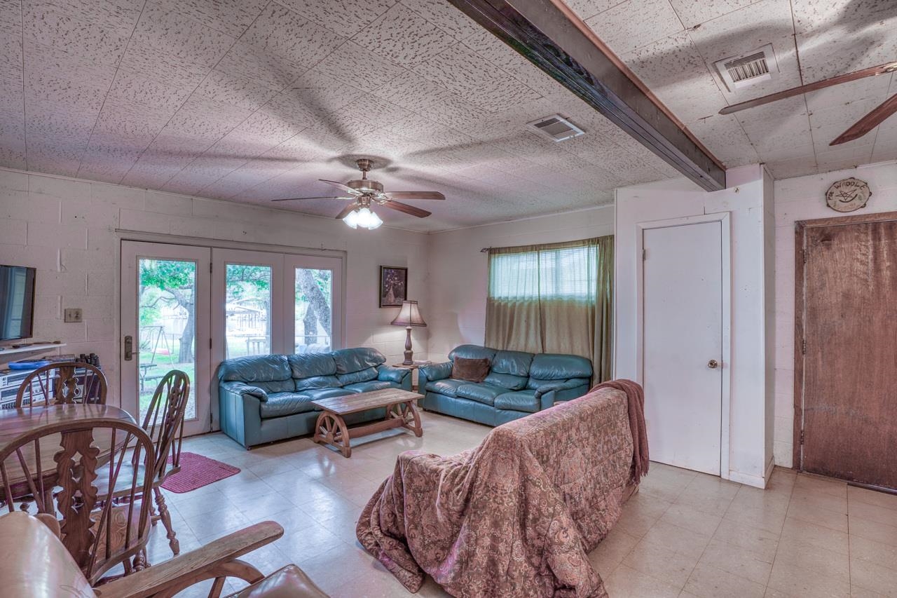 1140 Hill Circle Drive Property Photo 8