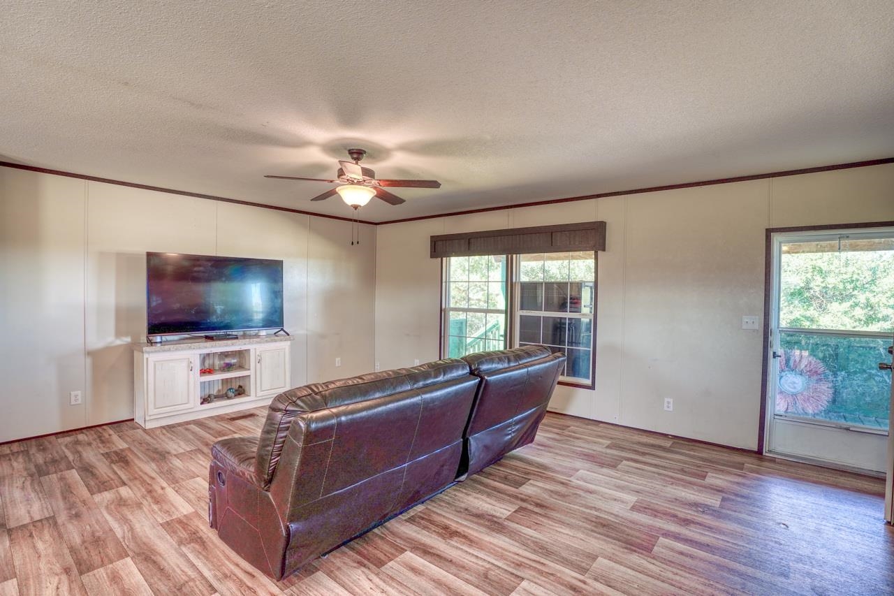 201 36th Street Property Photo 4