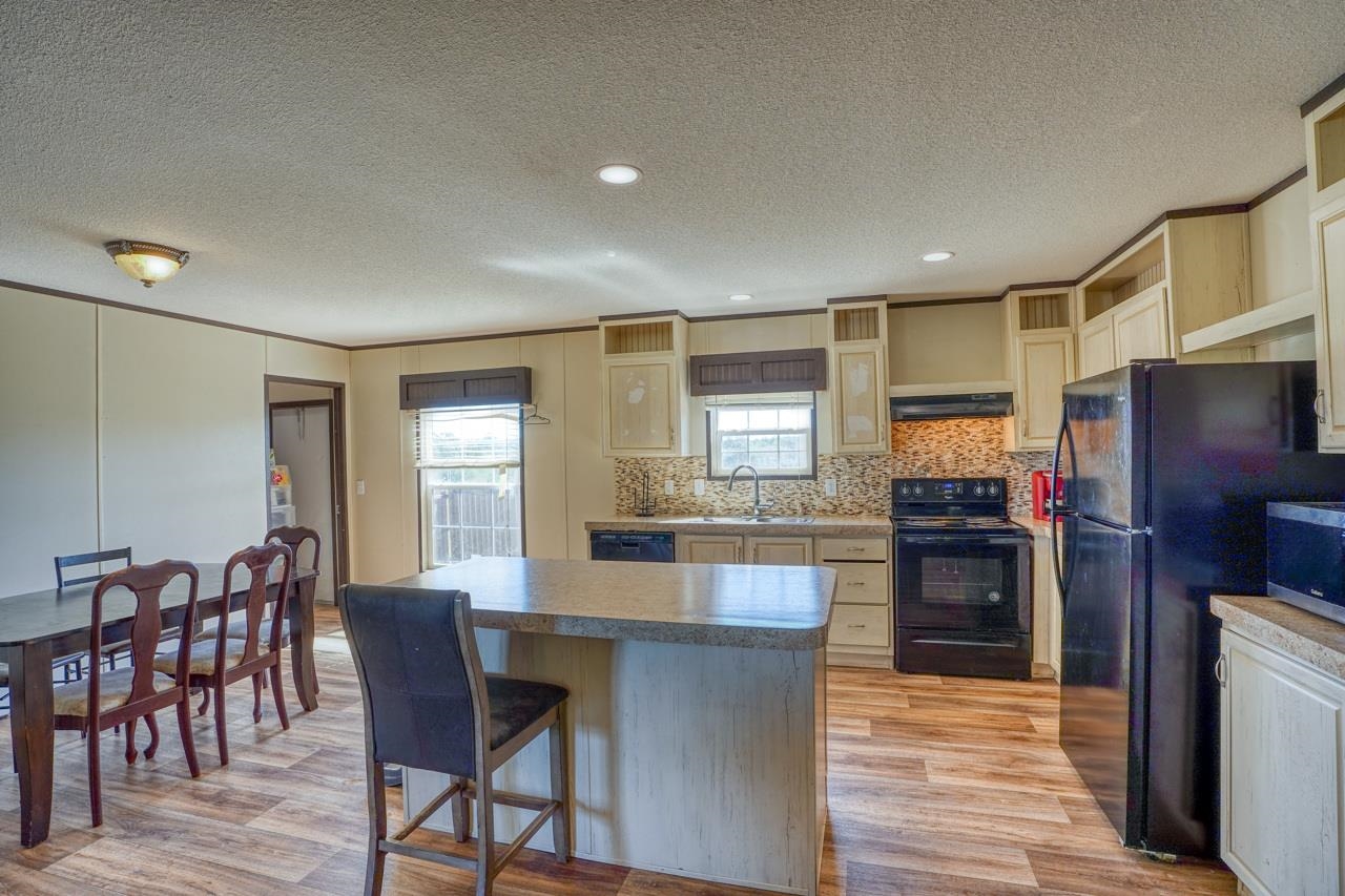 201 36th Street Property Photo 5