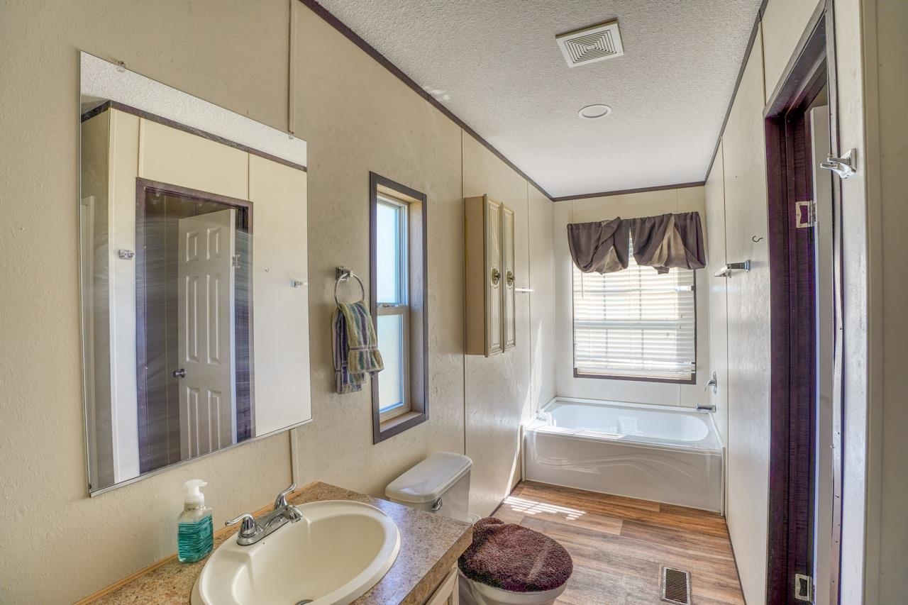201 36th Street Property Photo 9