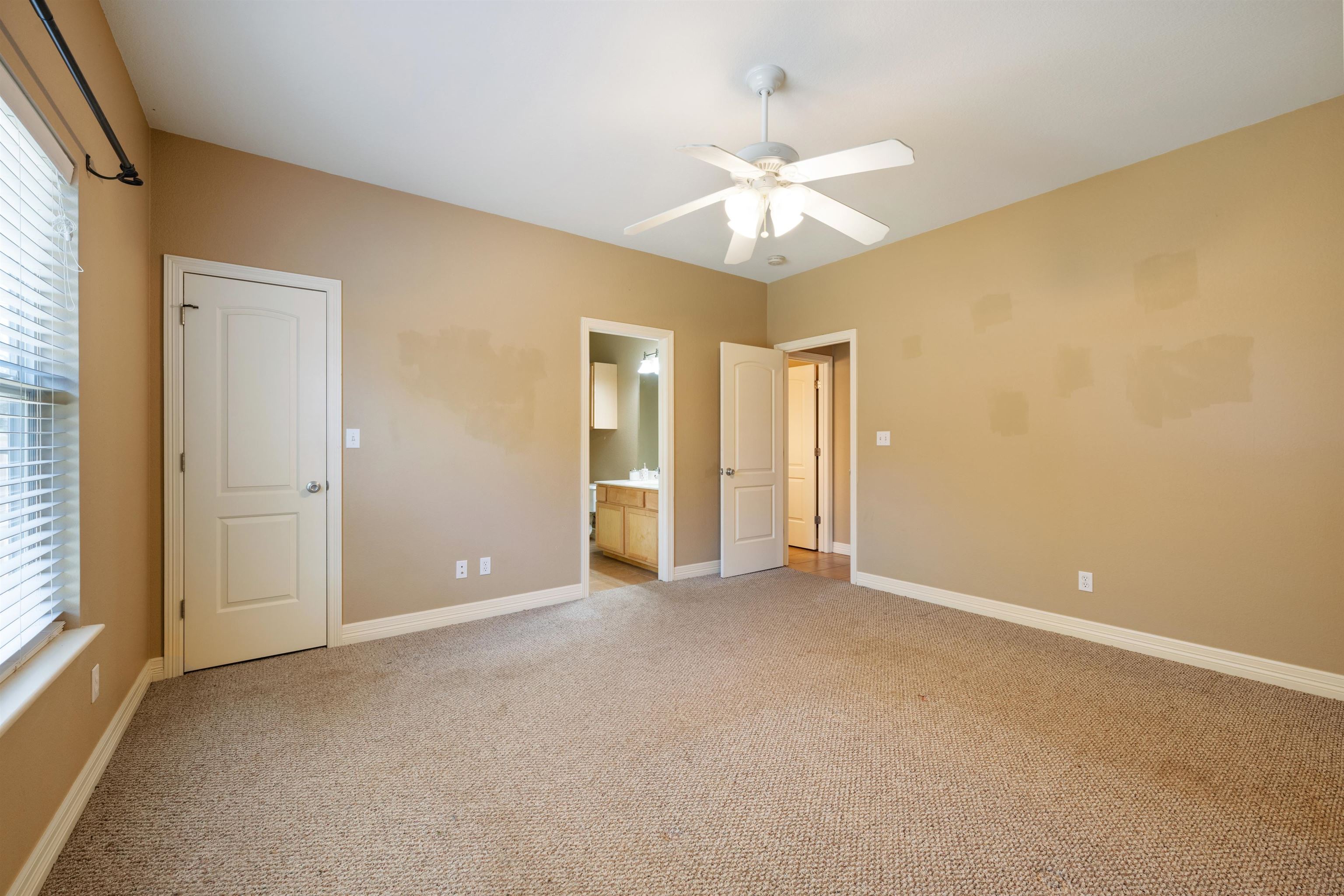 806 Pine Lane Property Photo 10