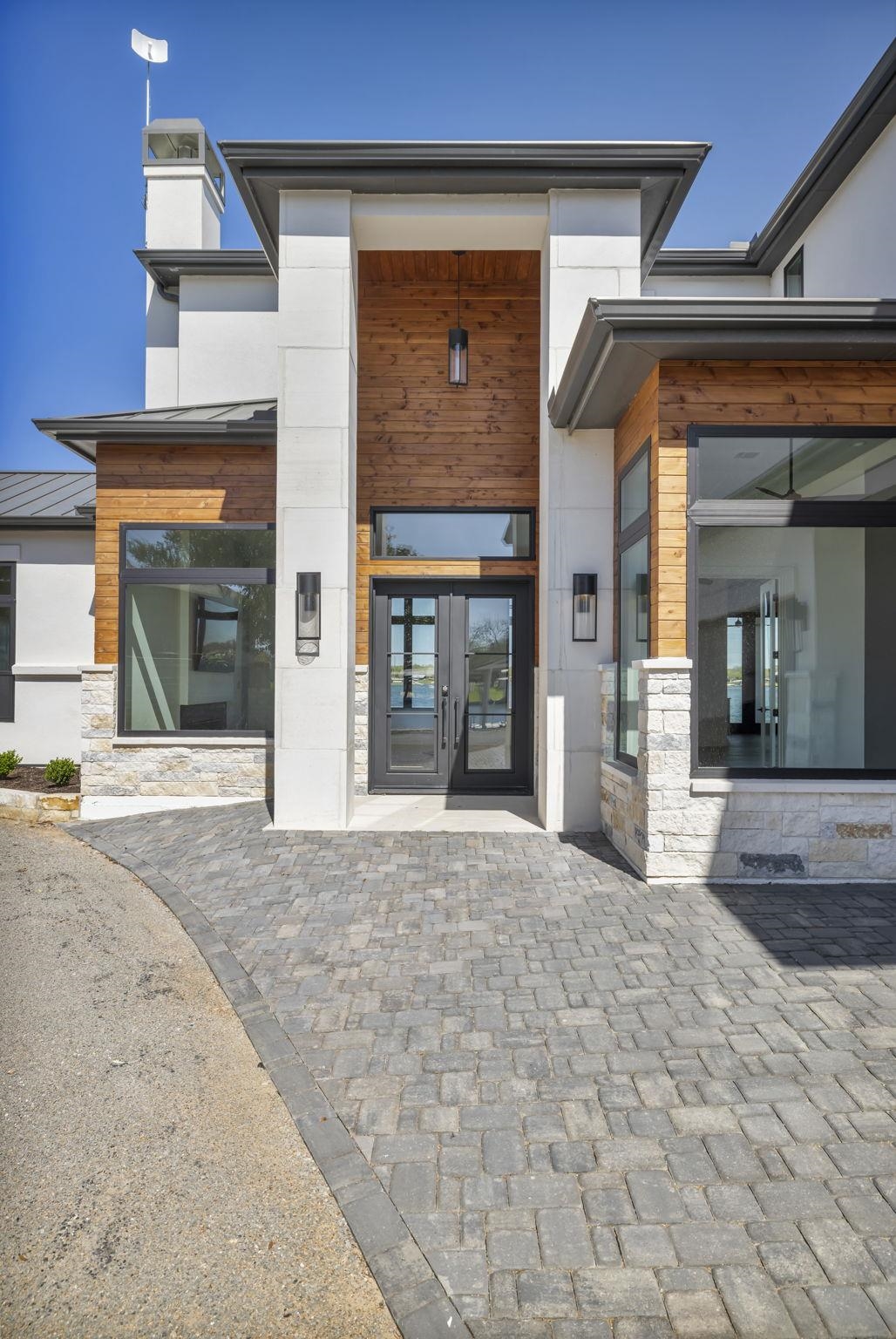 338 Park Lane Property Photo 3