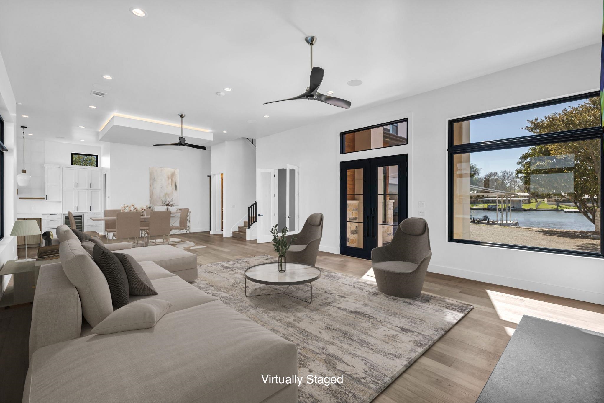 338 Park Lane Property Photo 4