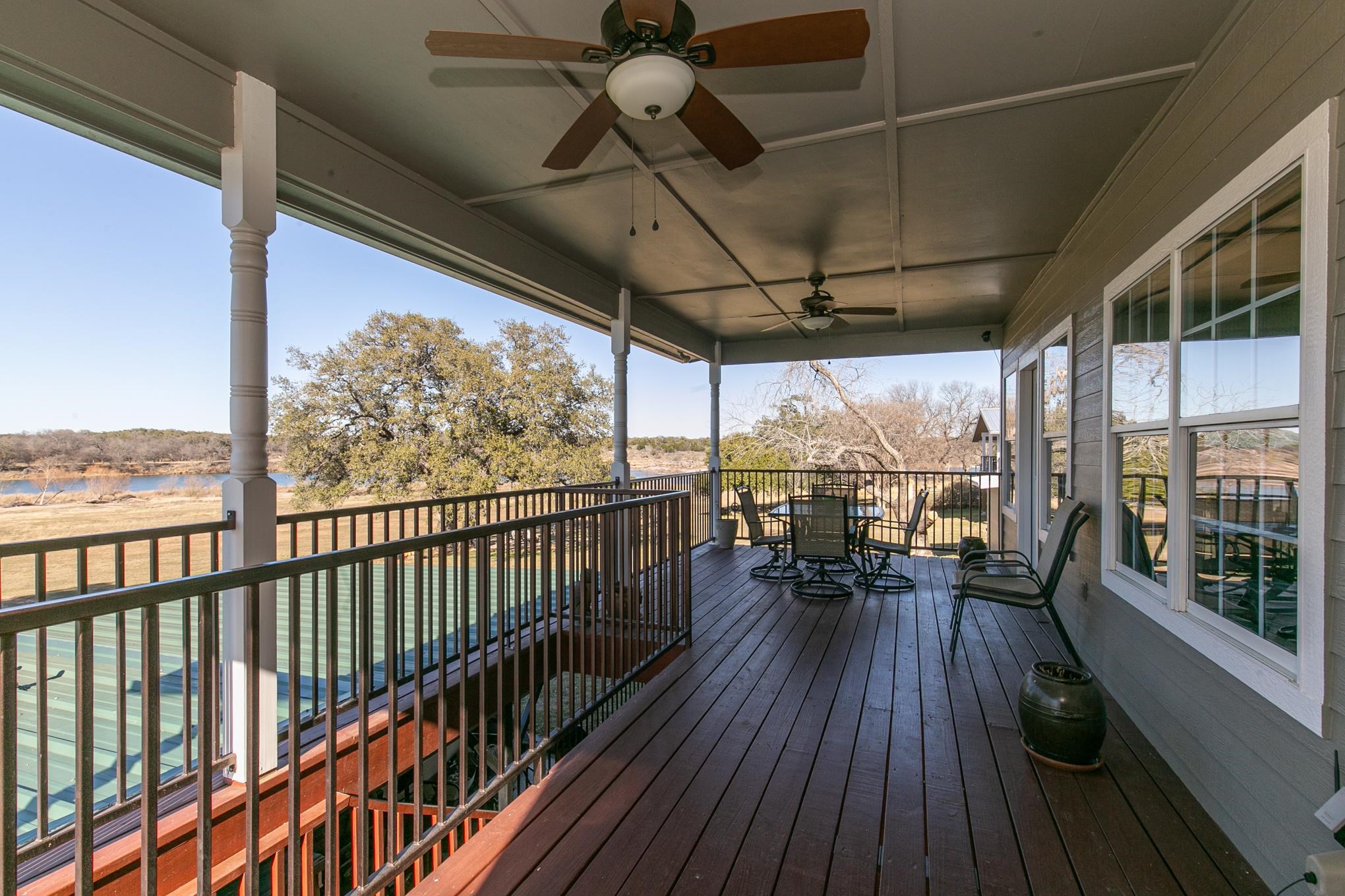 3911 Lakeview Dr Property Photo 18