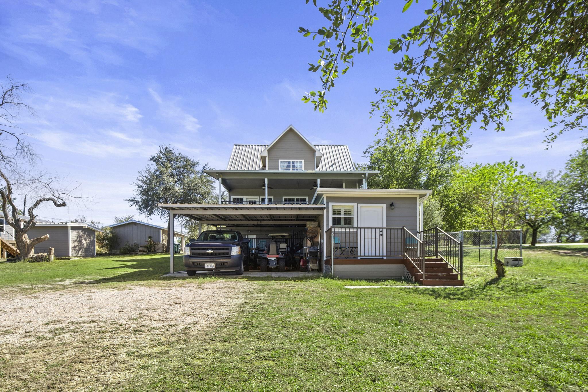 3911 Lakeview Dr Property Photo 25