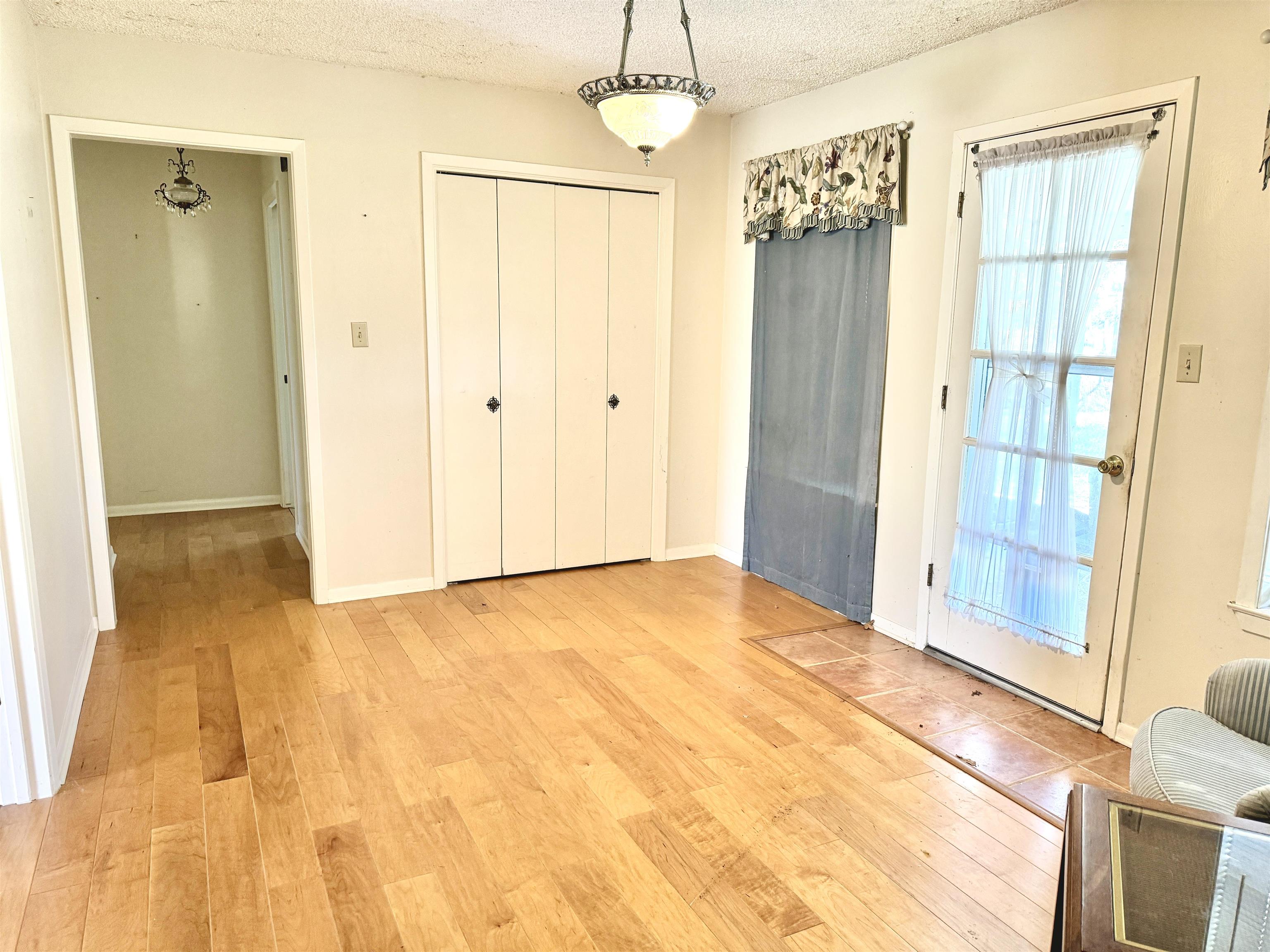 601 S Chaparral Property Photo 8