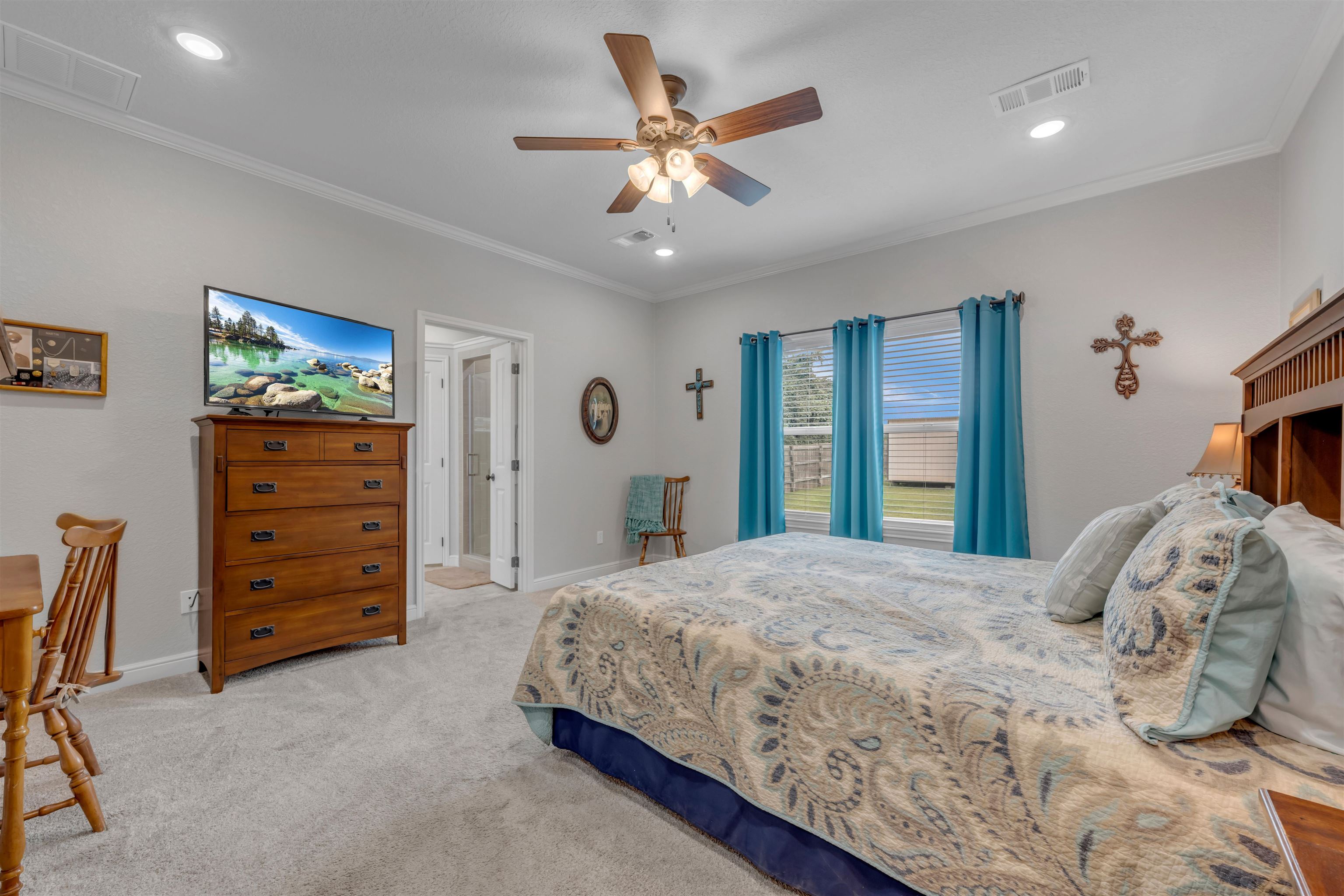 2101 River Oaks Dr. Property Photo 13