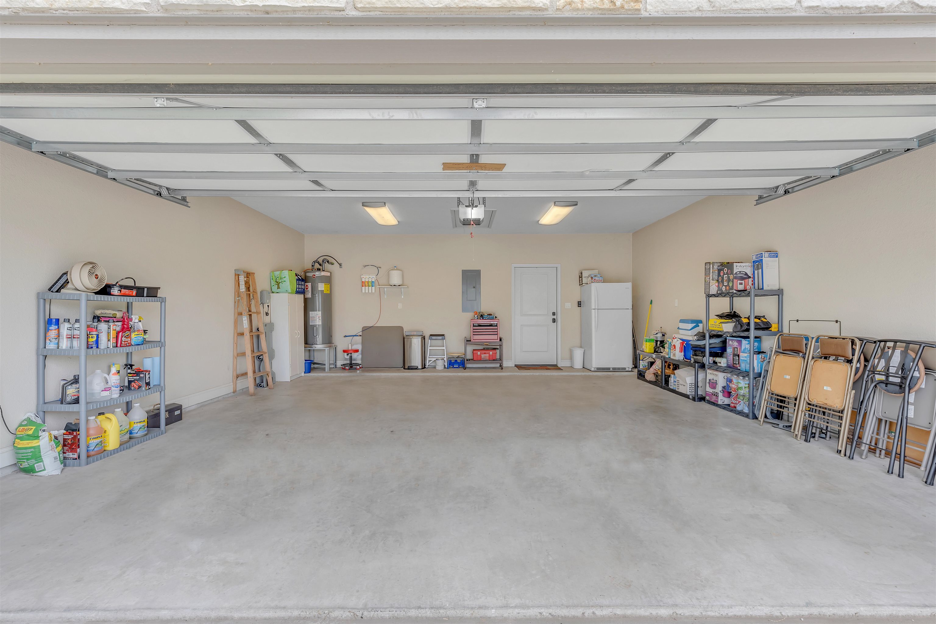 2101 River Oaks Dr. Property Photo 26