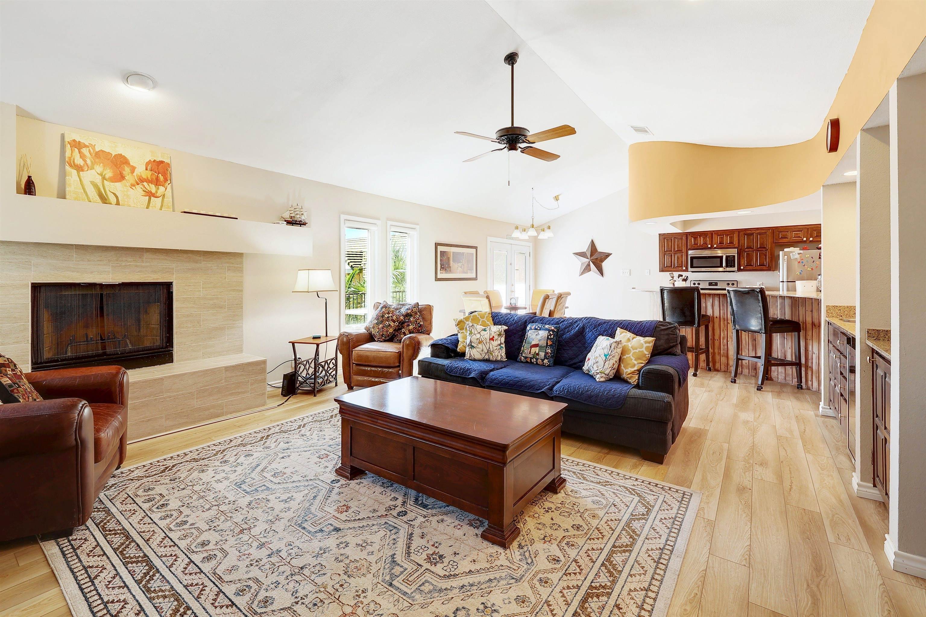 605 Port Property Photo 9