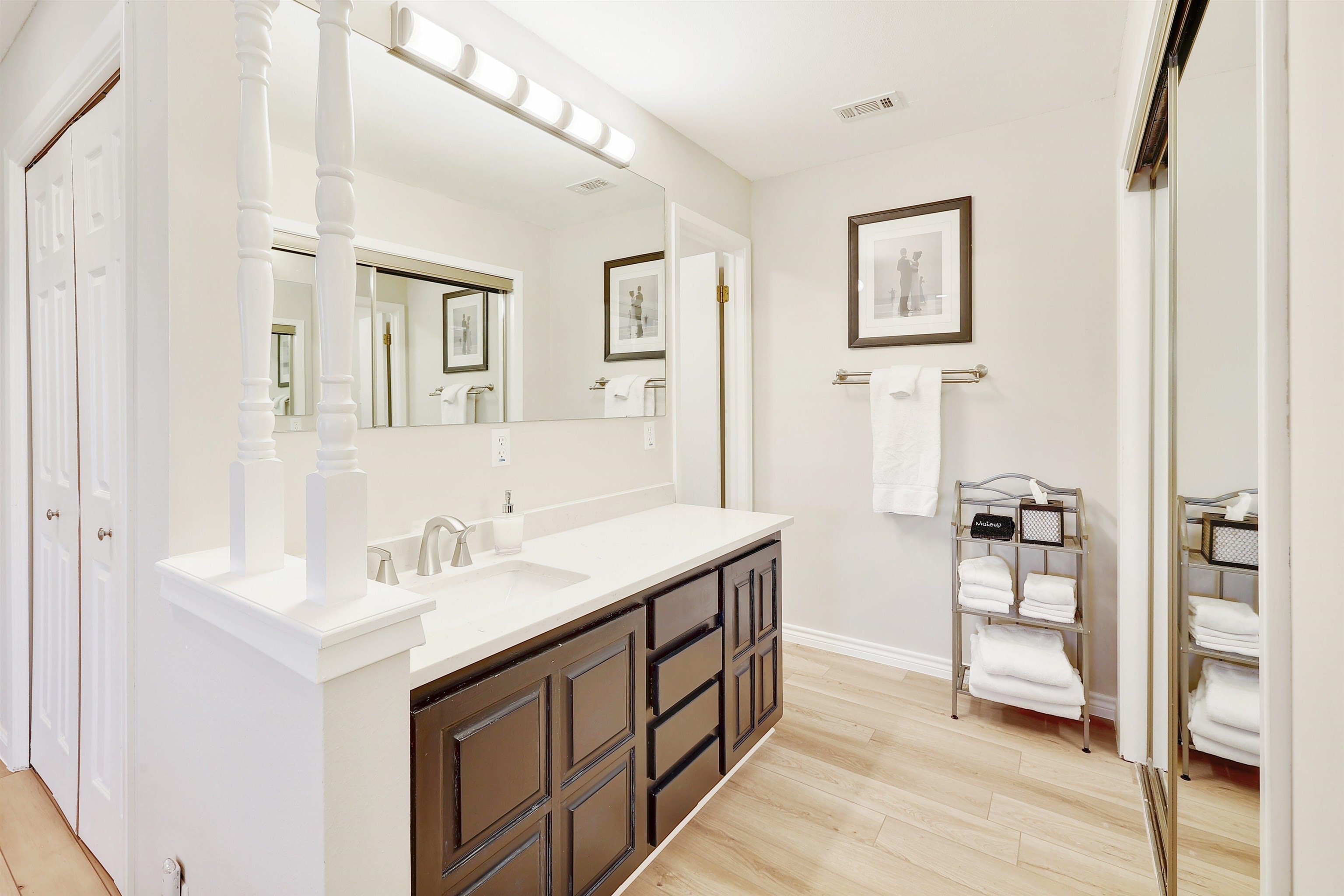 605 Port Property Photo 17