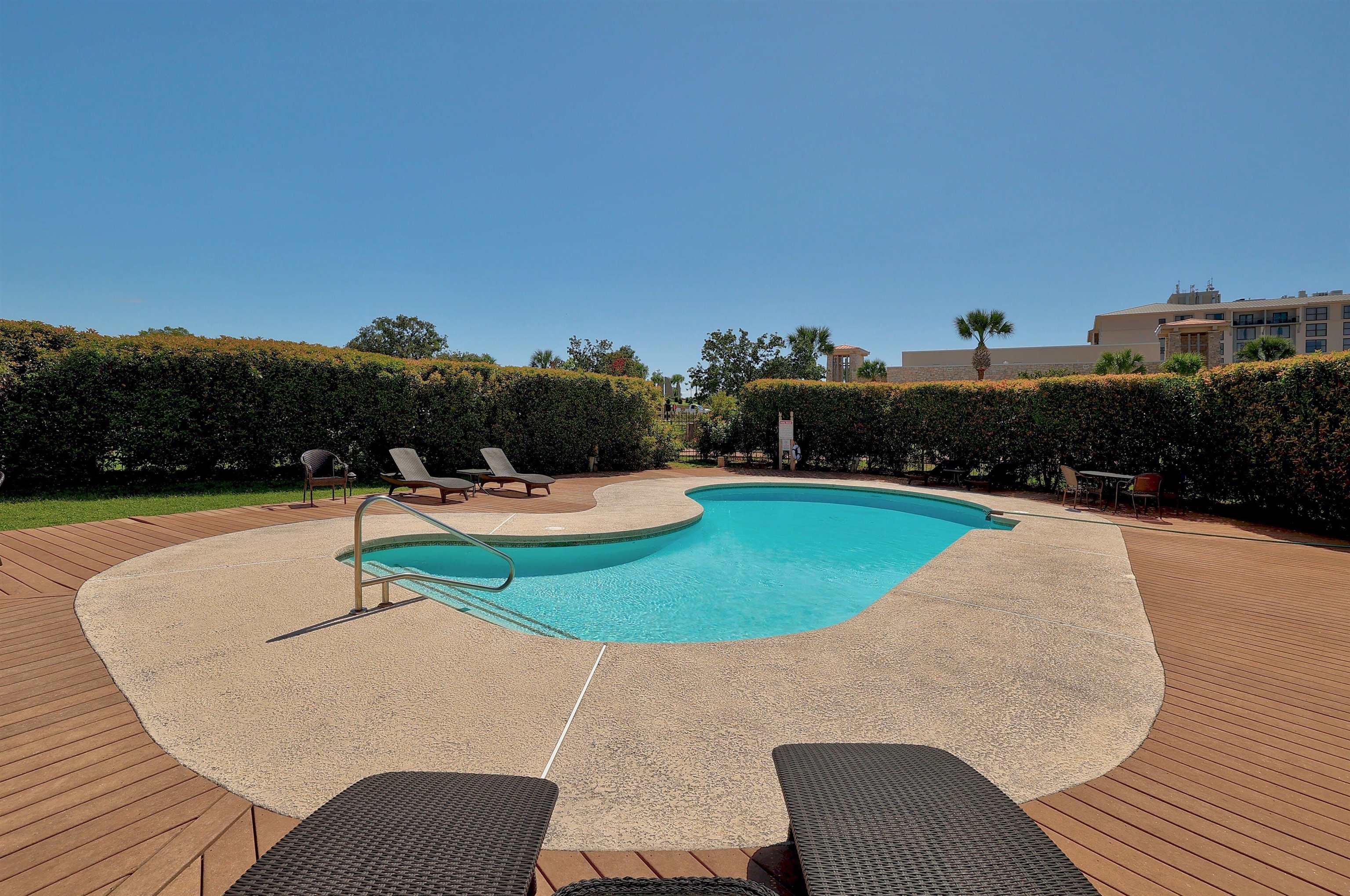 605 Port Property Photo 22