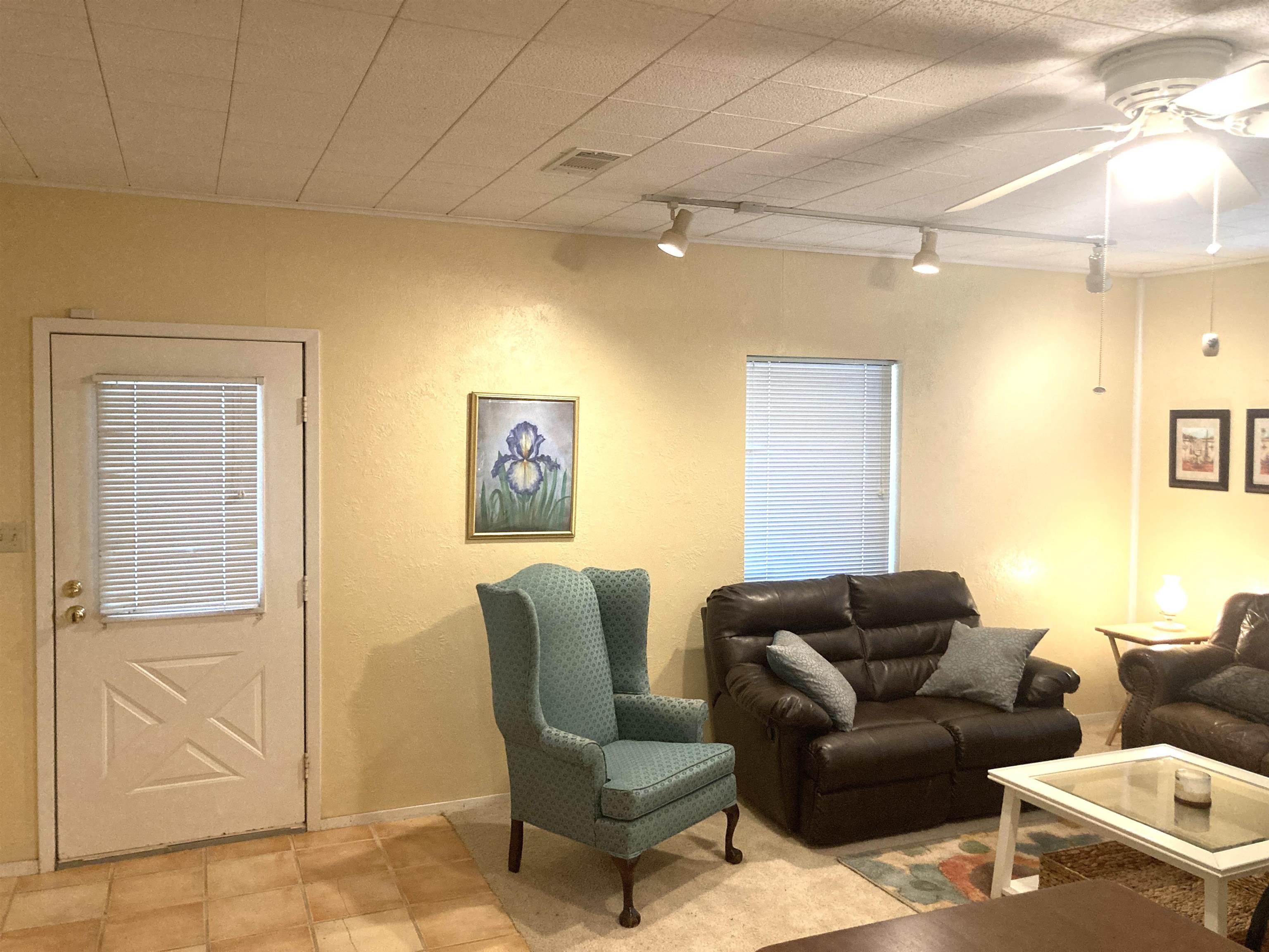 3914 Lakeview Property Photo 11