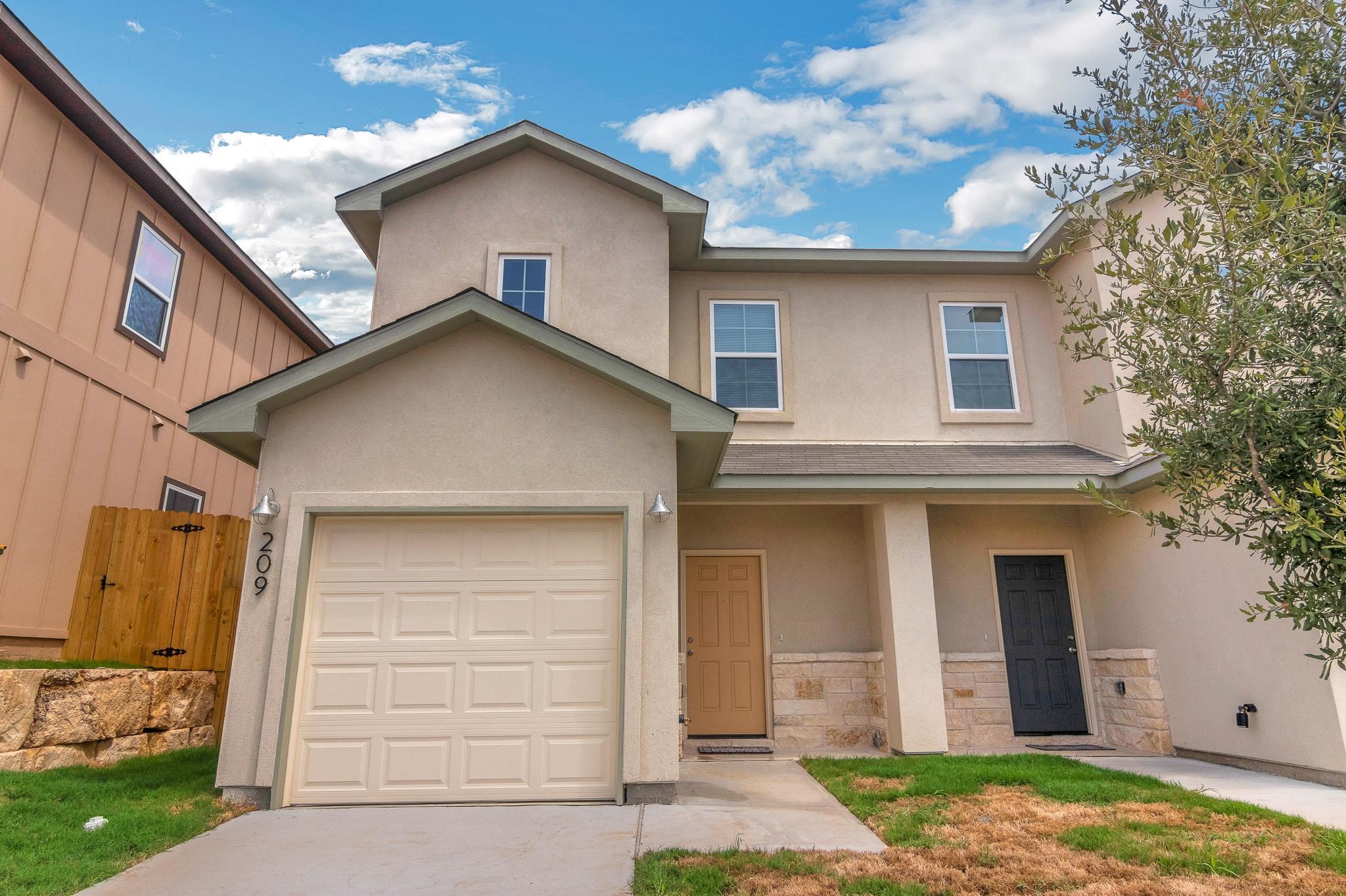 209 Peruna Drive Property Photo 1
