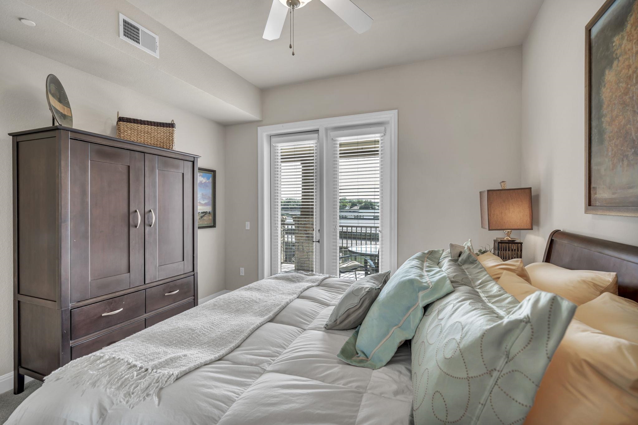 1000 The Cape #10 (aka #13) Property Photo 13