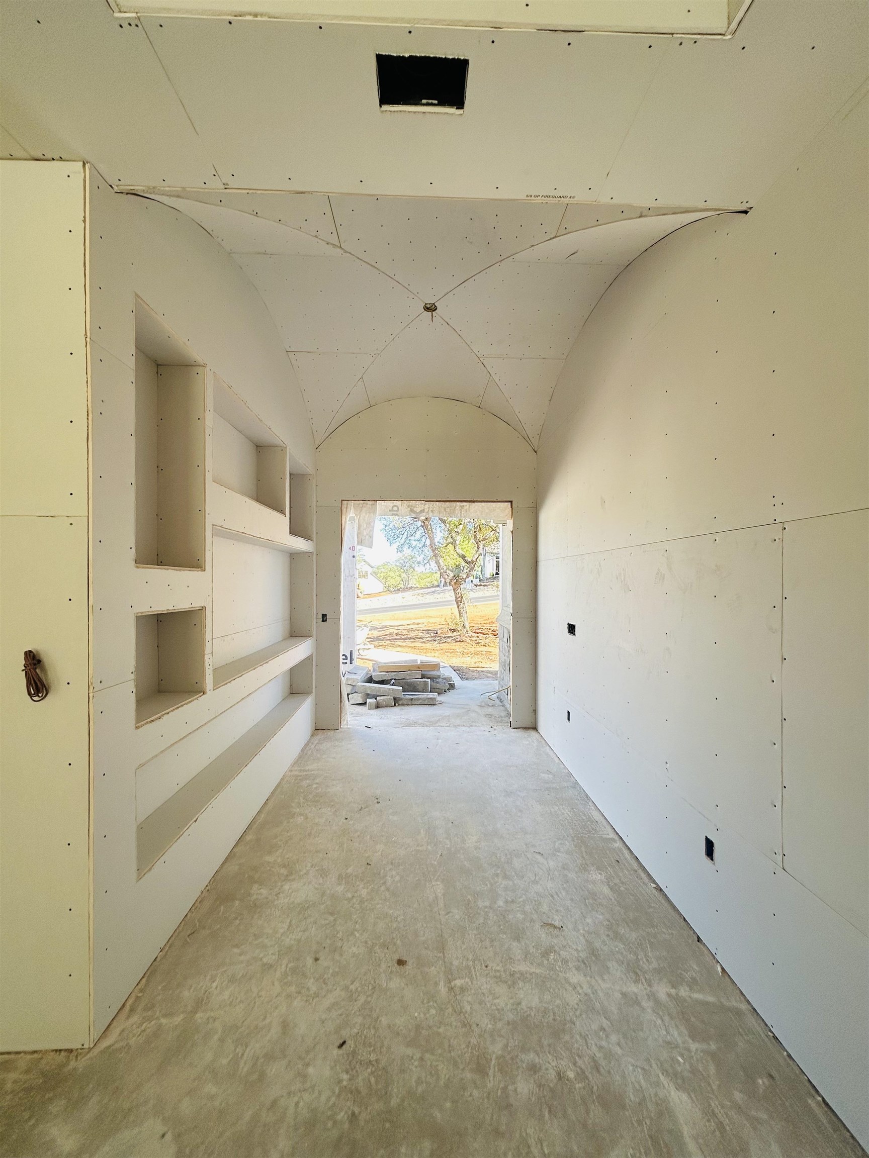 1122 Fault Line Drive Property Photo 2
