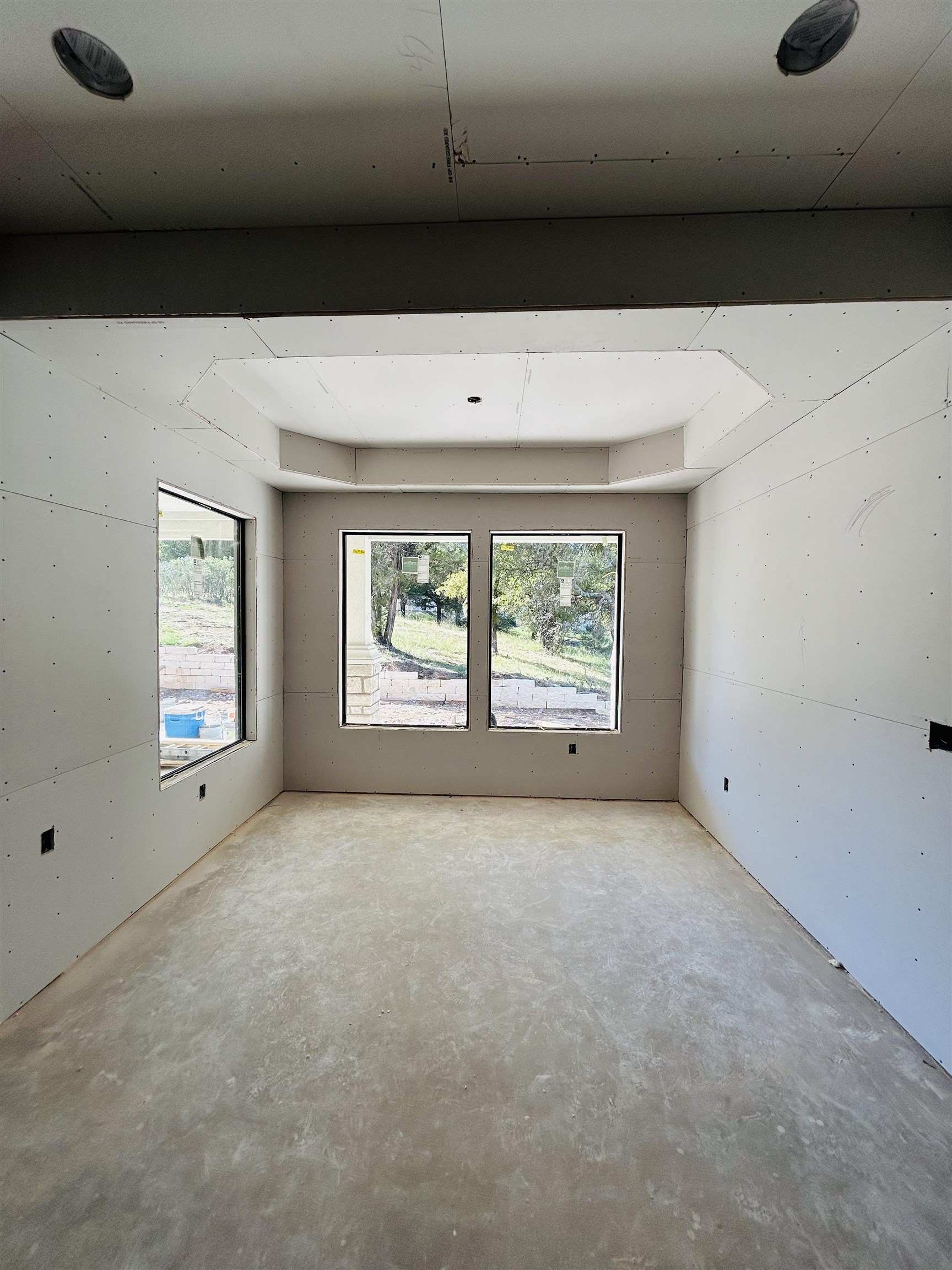 1122 Fault Line Drive Property Photo 4