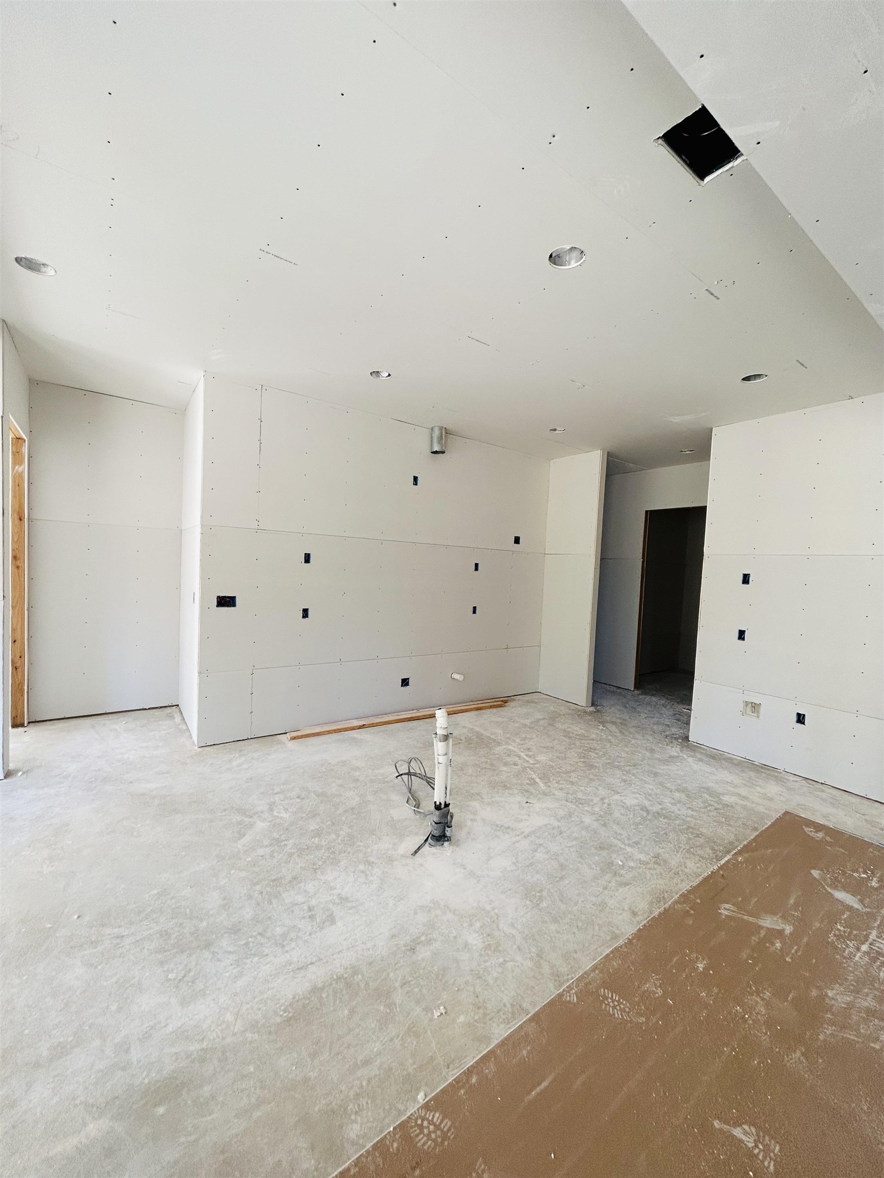 1122 Fault Line Drive Property Photo 6
