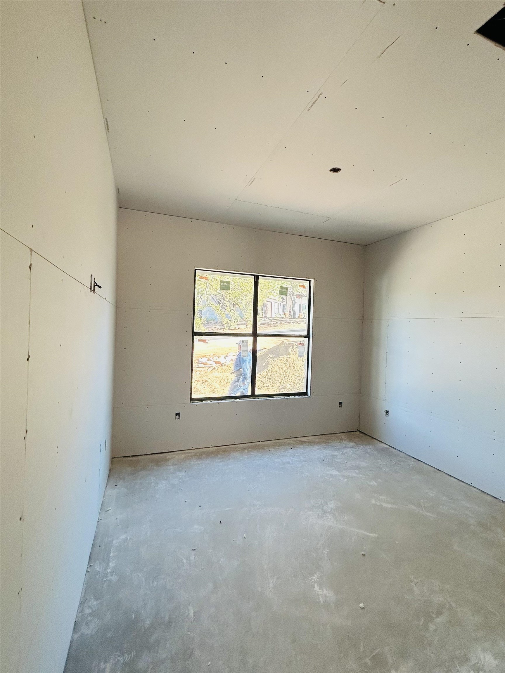1122 Fault Line Drive Property Photo 9