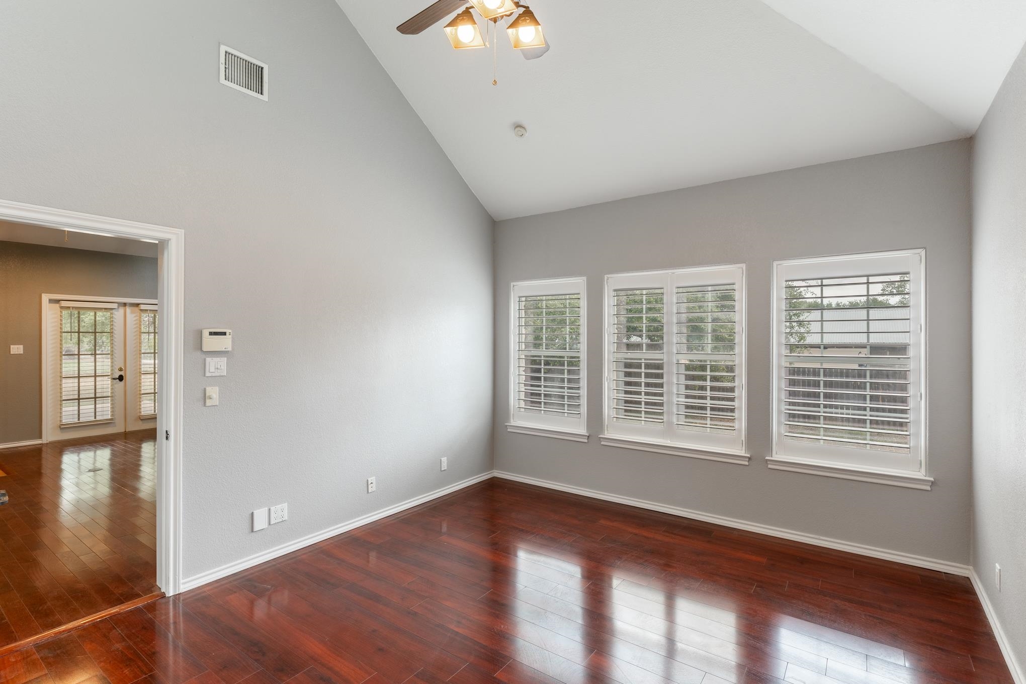 613 Jim Bowie Drive Property Photo 14
