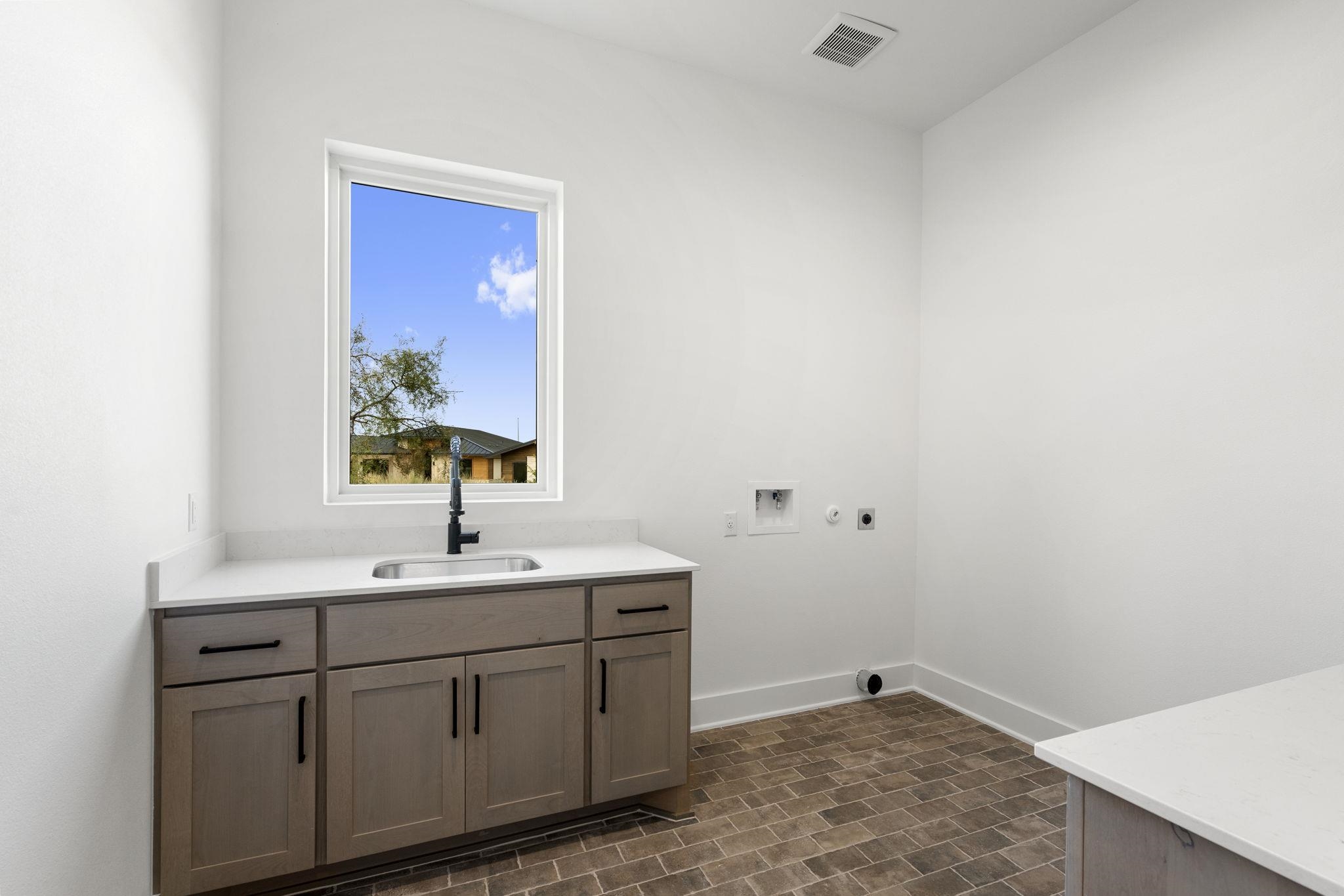 404 Paintbrush Property Photo 25