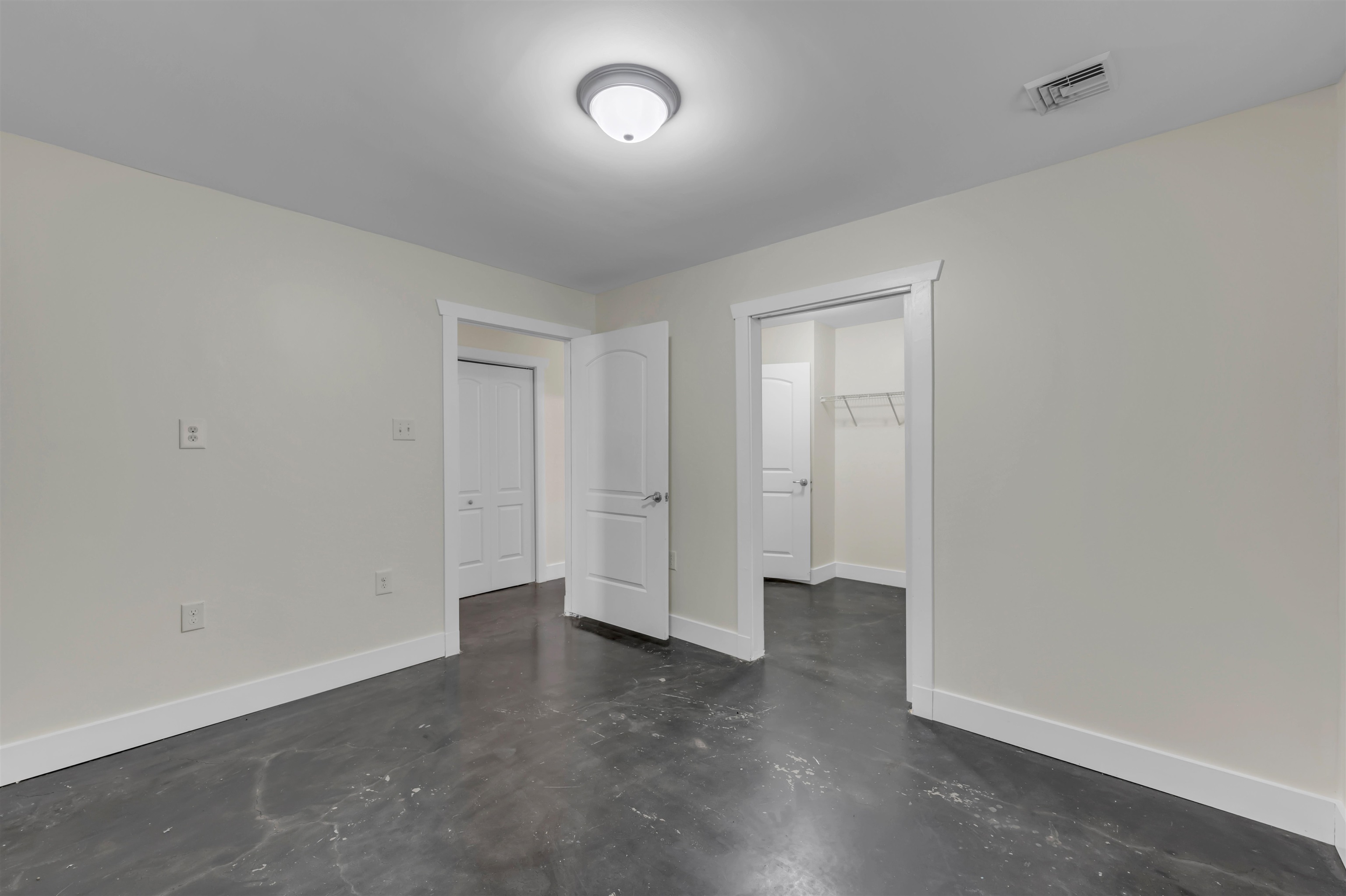 277 Lawman Trail Property Photo 9