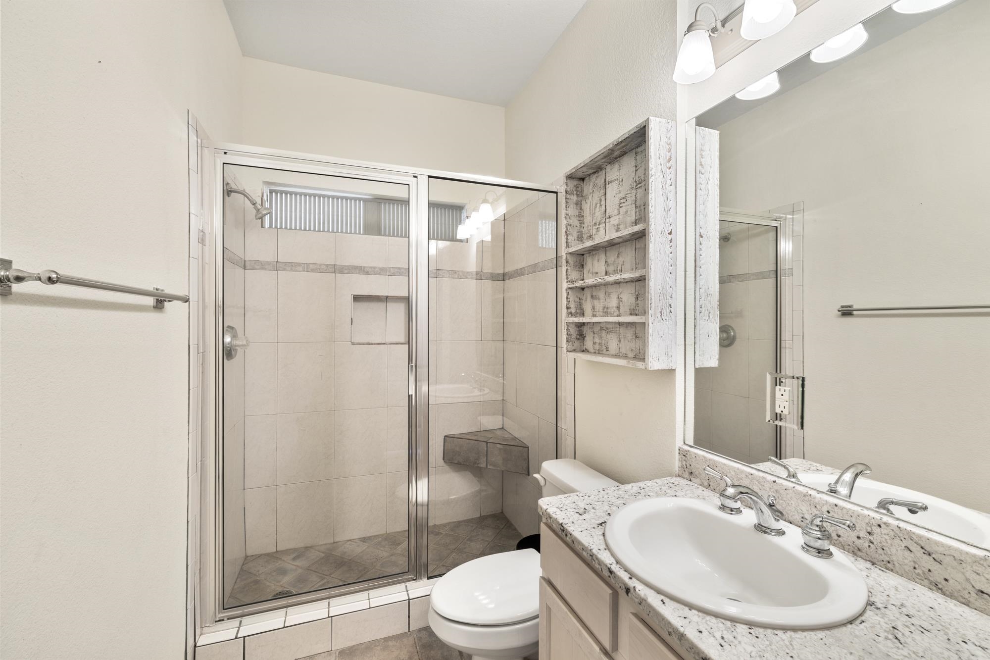 100 Agarita Drive Property Photo 16