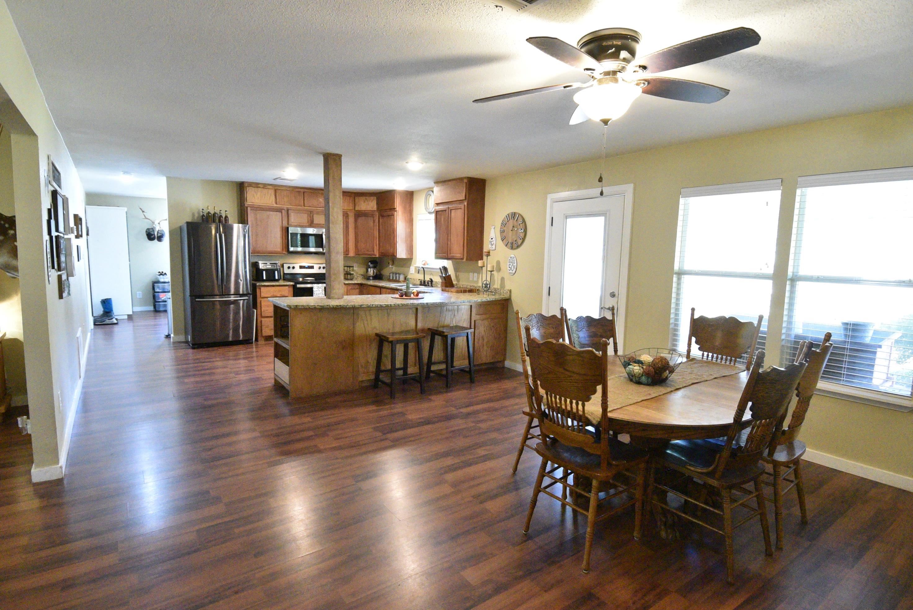 1803 Ford Street Property Photo 11