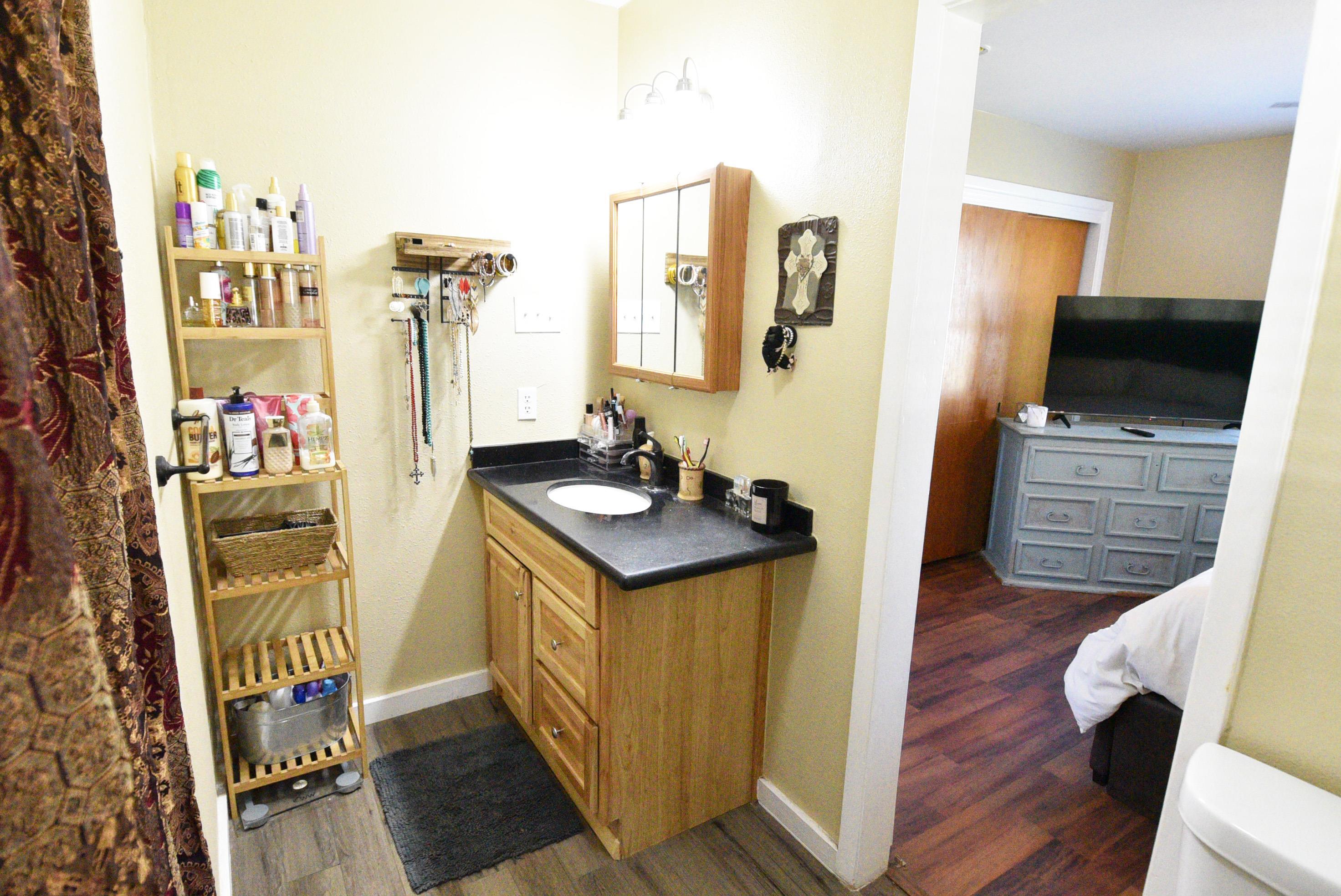 1803 Ford Street Property Photo 17