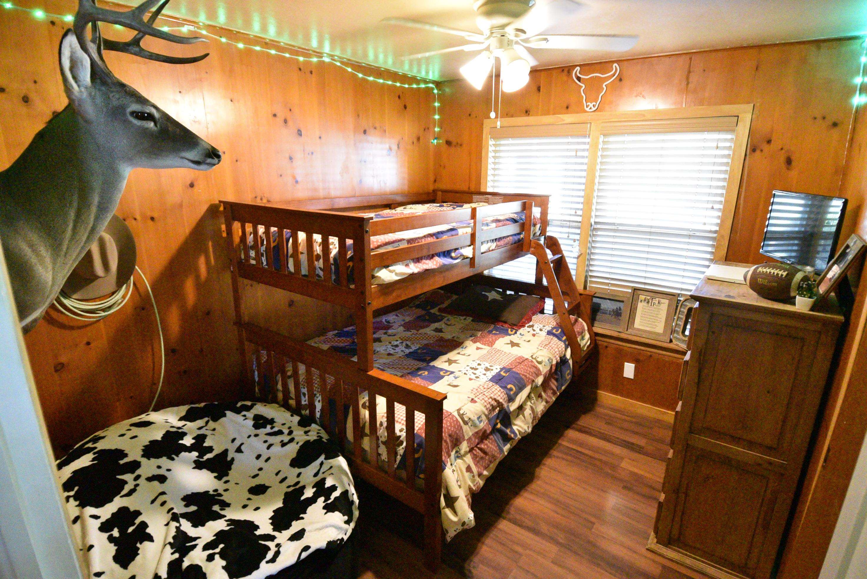 1803 Ford Street Property Photo 18