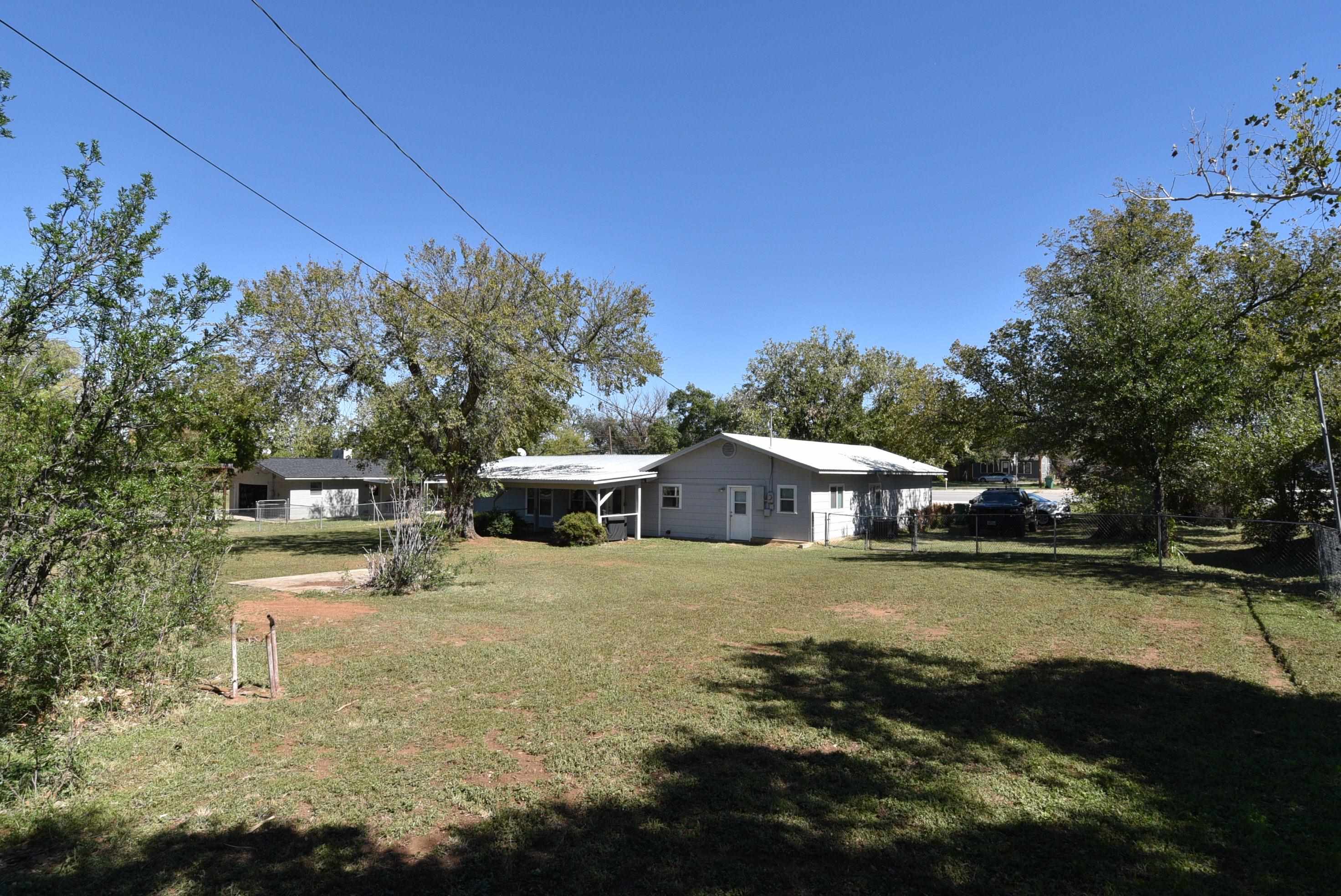 1803 Ford Street Property Photo 25