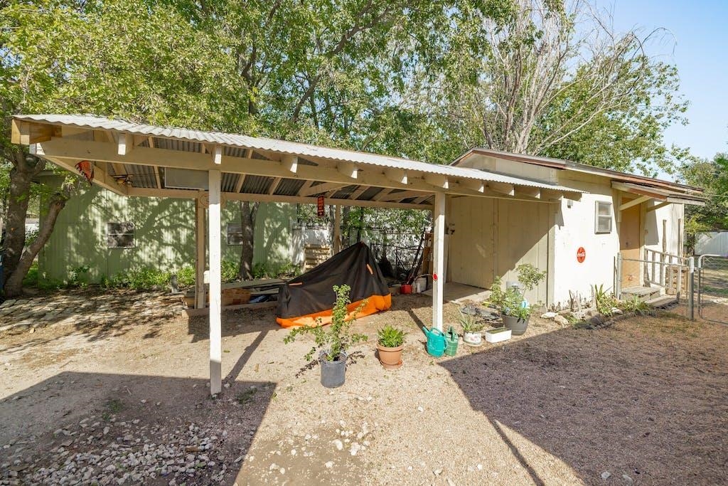 420 N Grange Property Photo 24