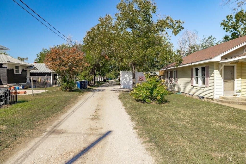 420 N Grange Property Photo 25