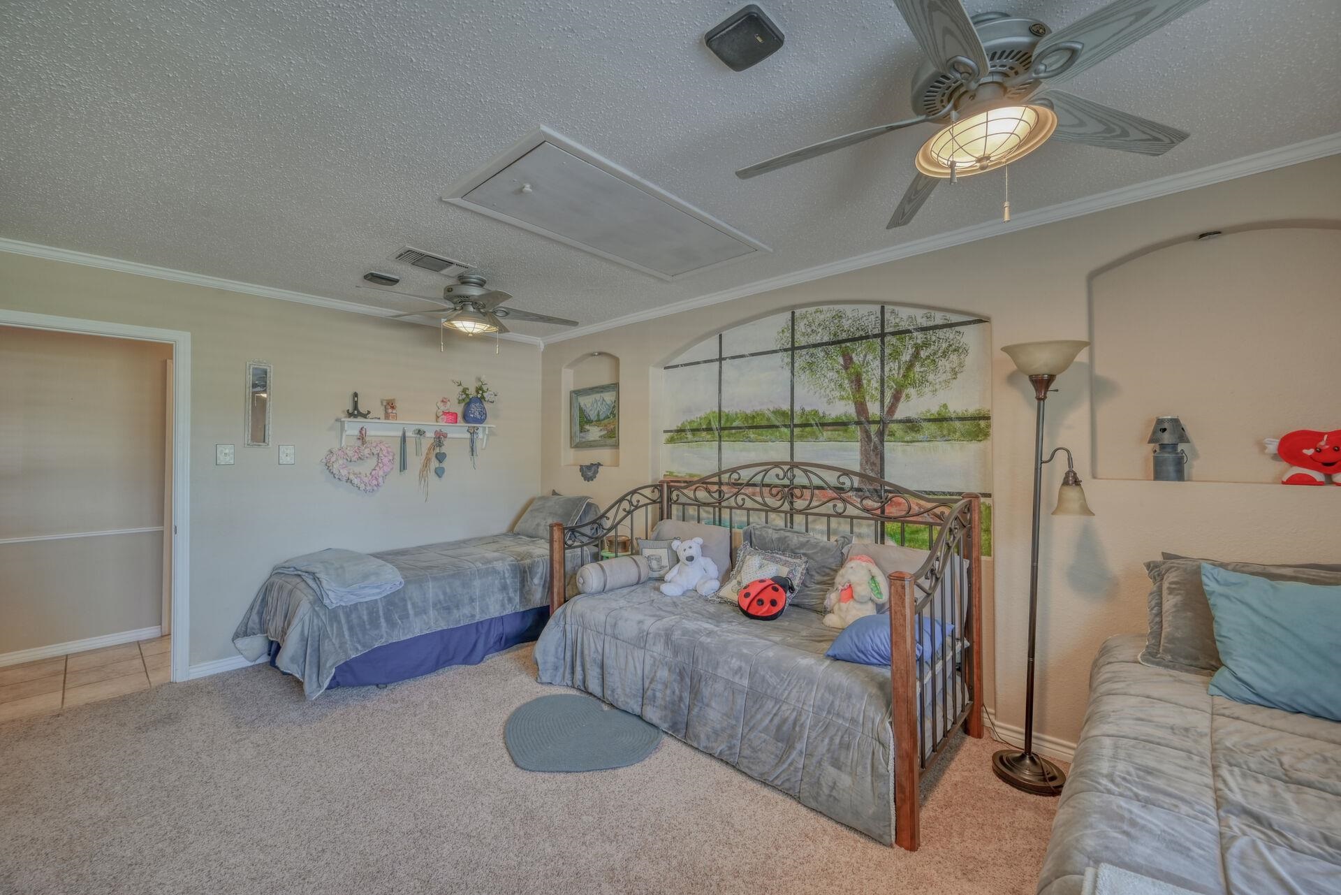 1922 Blubonnet Lane Property Photo 14