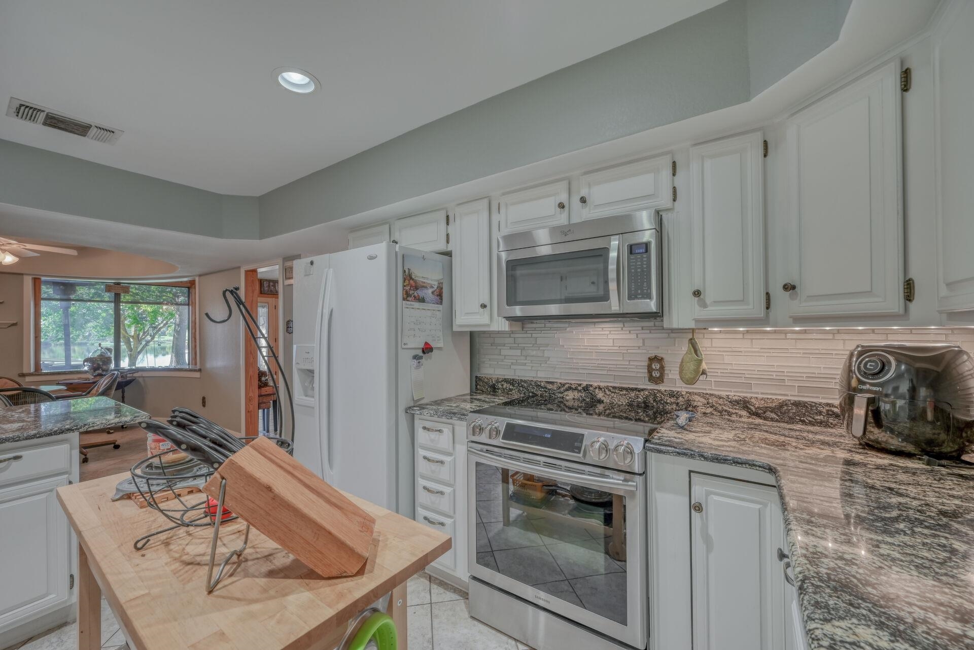 1922 Blubonnet Lane Property Photo 18