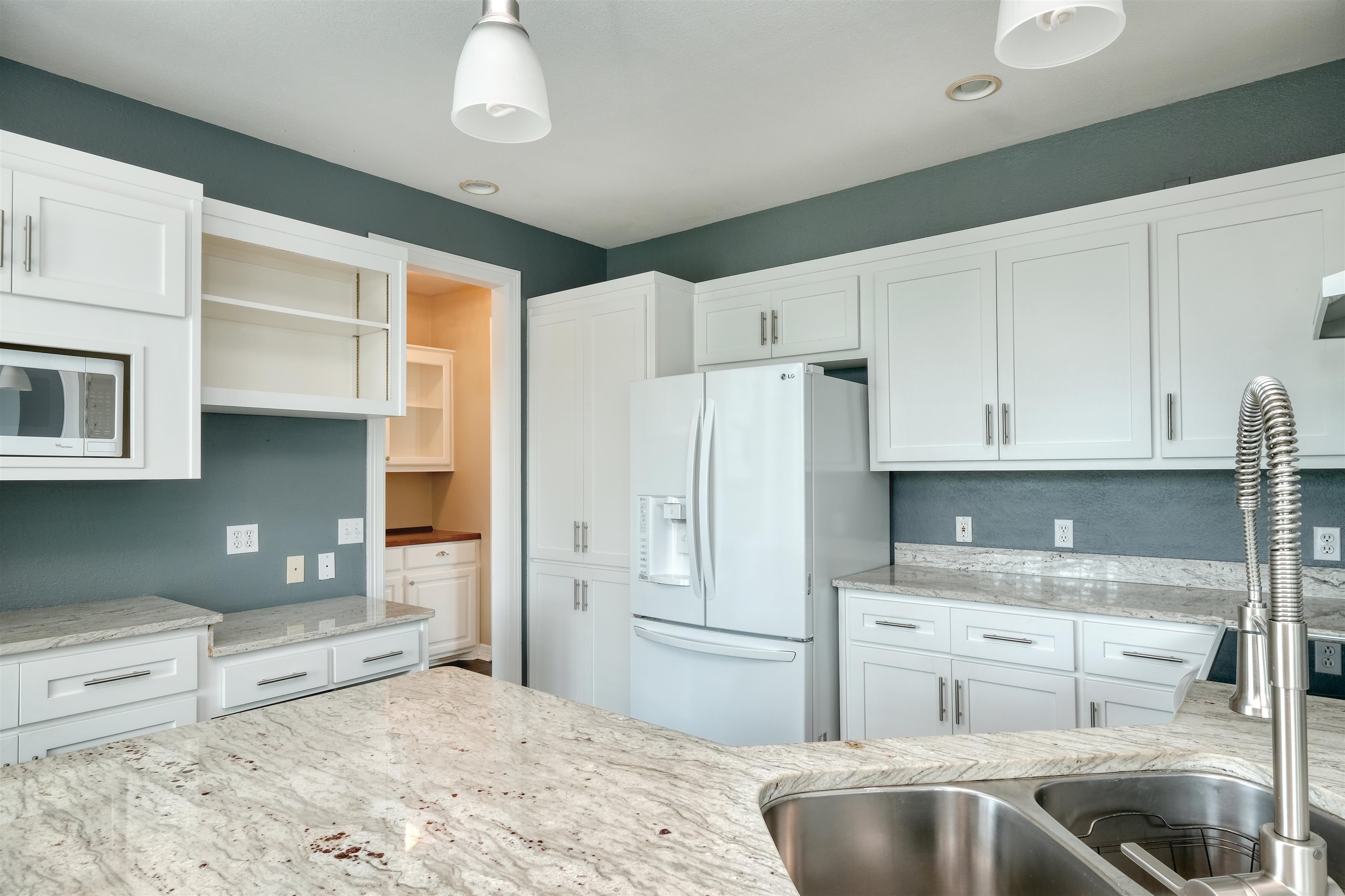 1107 Jennings Branch Rd Road Property Photo 3