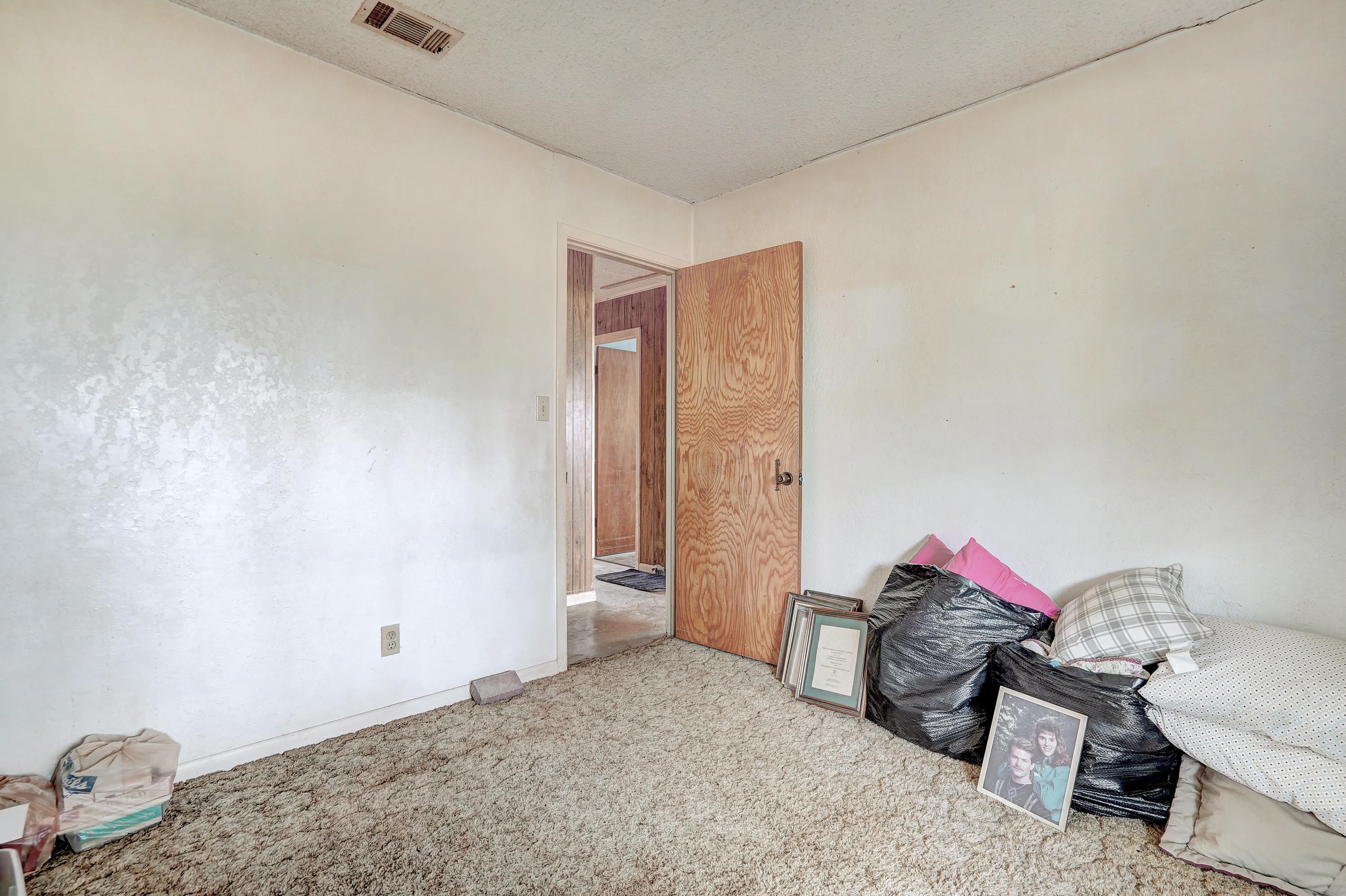 16109 Bobby Road Property Photo 2