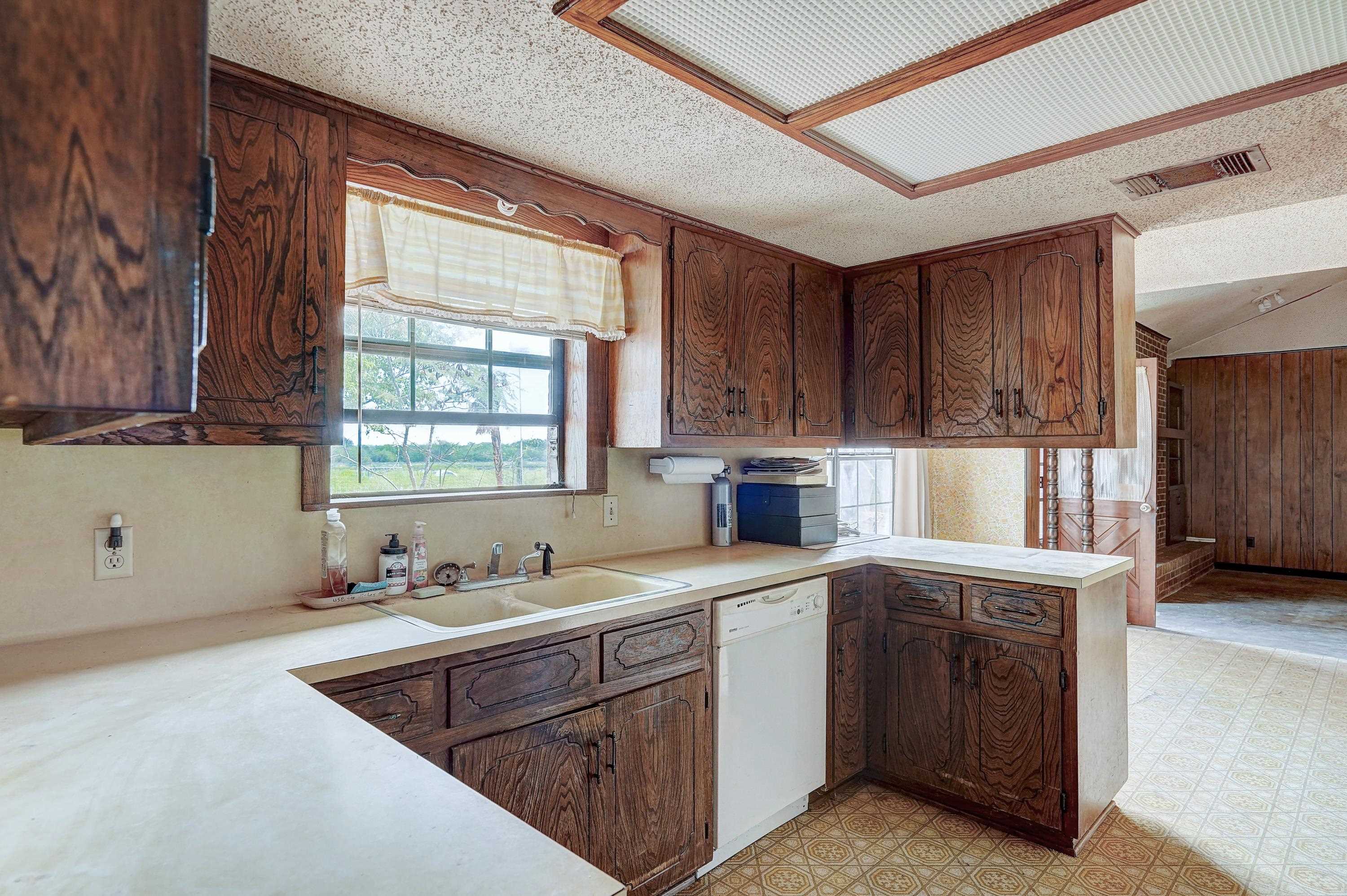 16109 Bobby Road Property Photo 8