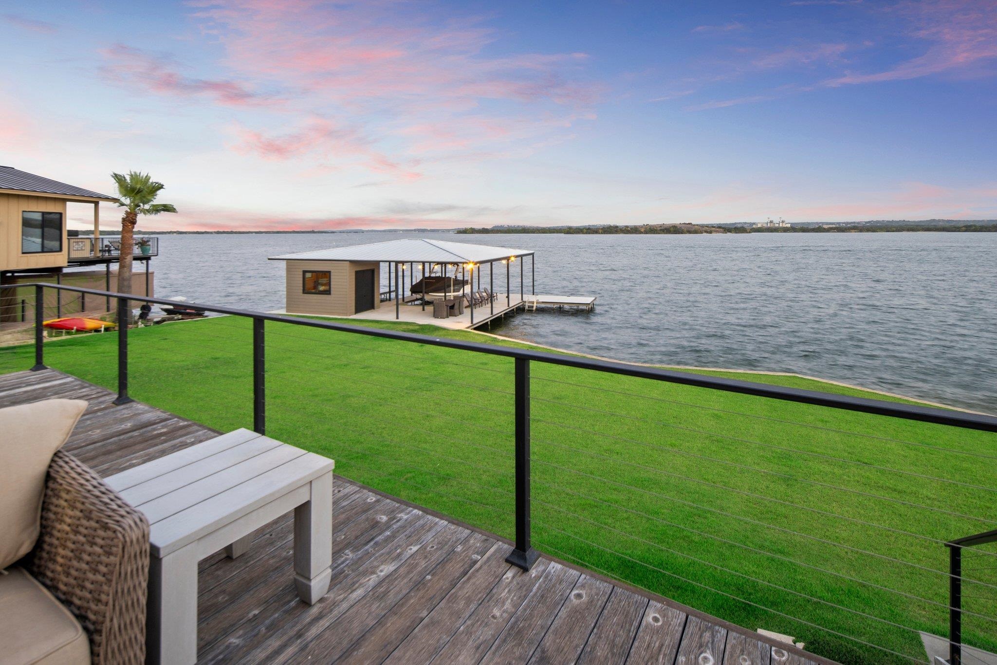 527 Contour Drive Property Photo 26