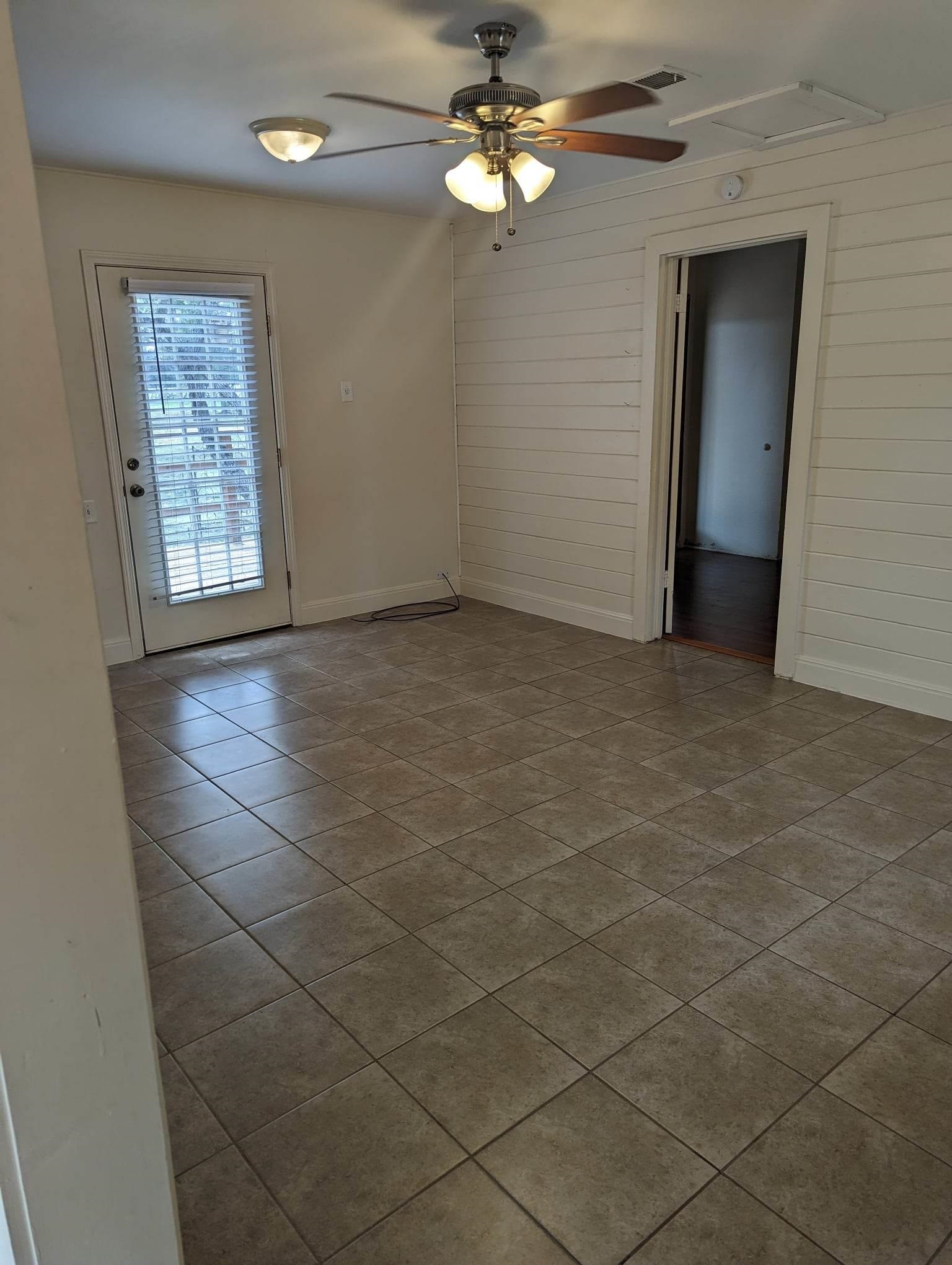 1875 Cr 200 Property Photo 7