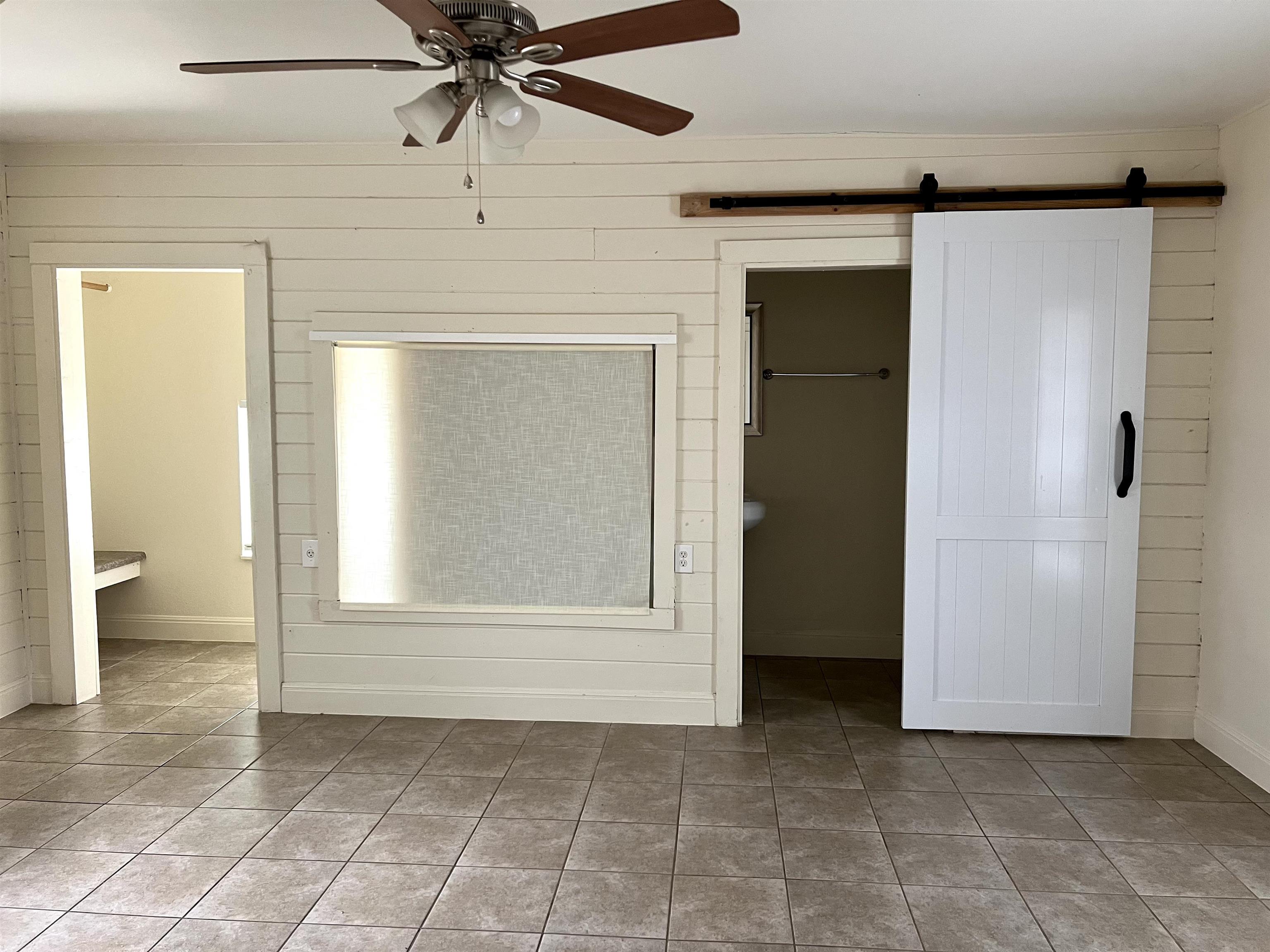 1875 Cr 200 Property Photo 8