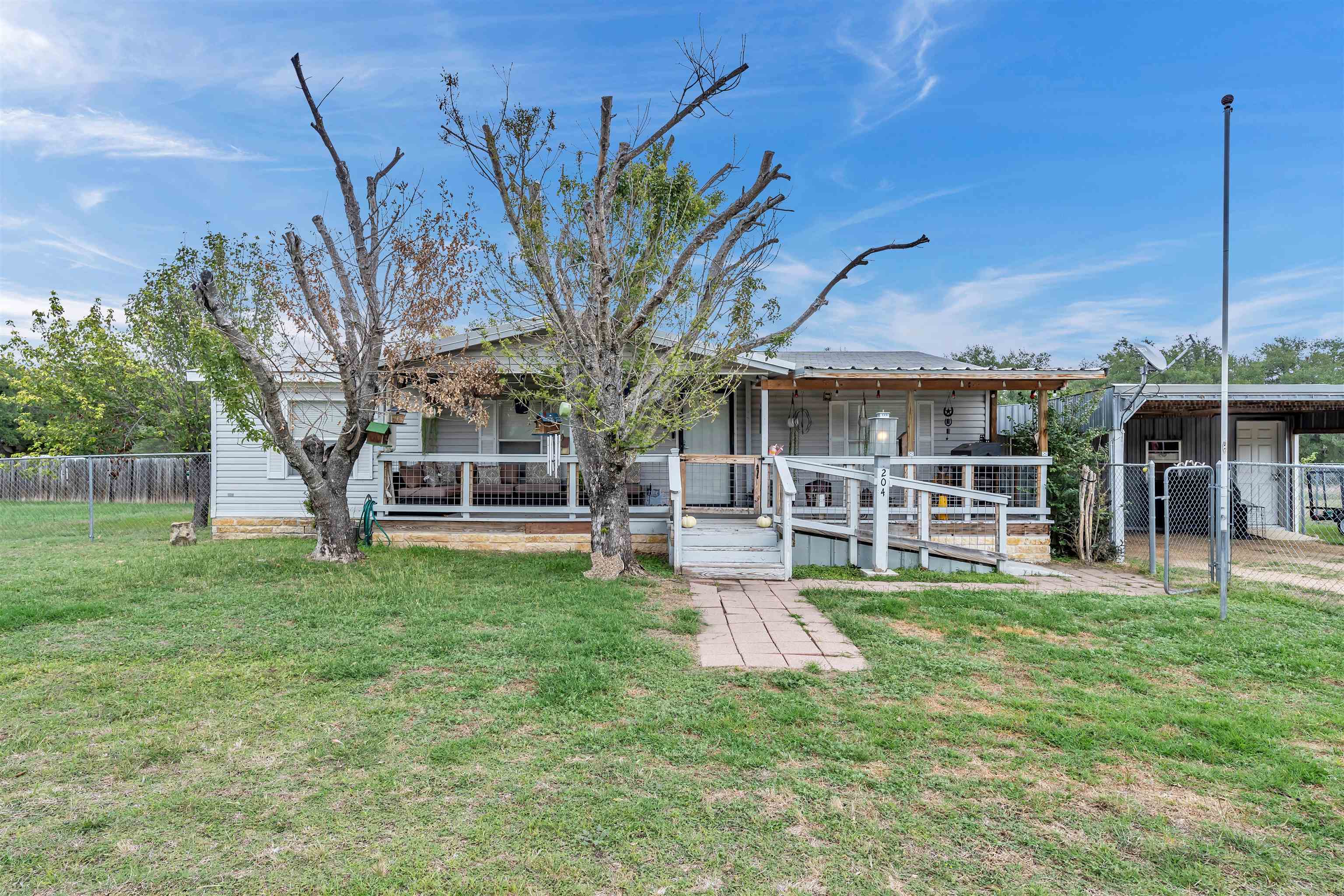 204 47th St Street Property Photo 1
