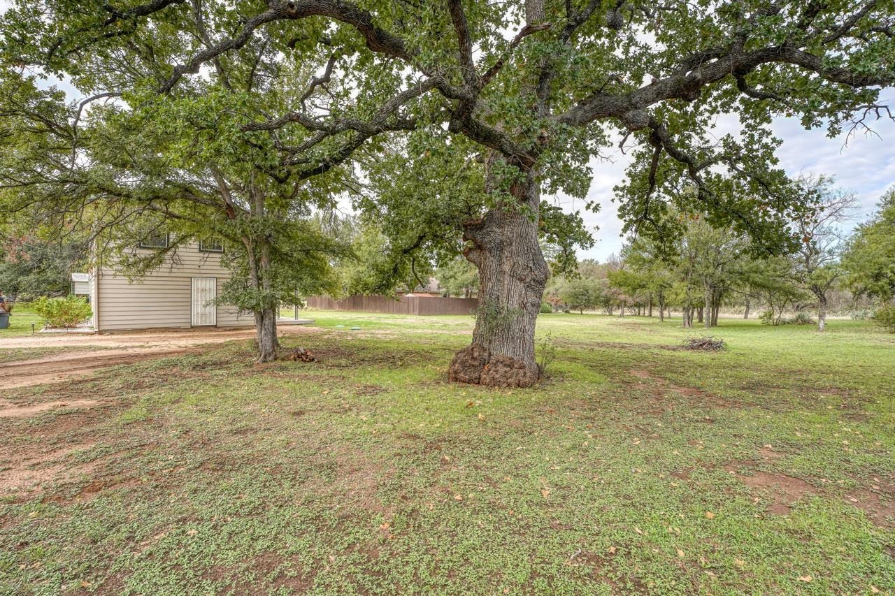 1706 Westcrest Property Photo 13