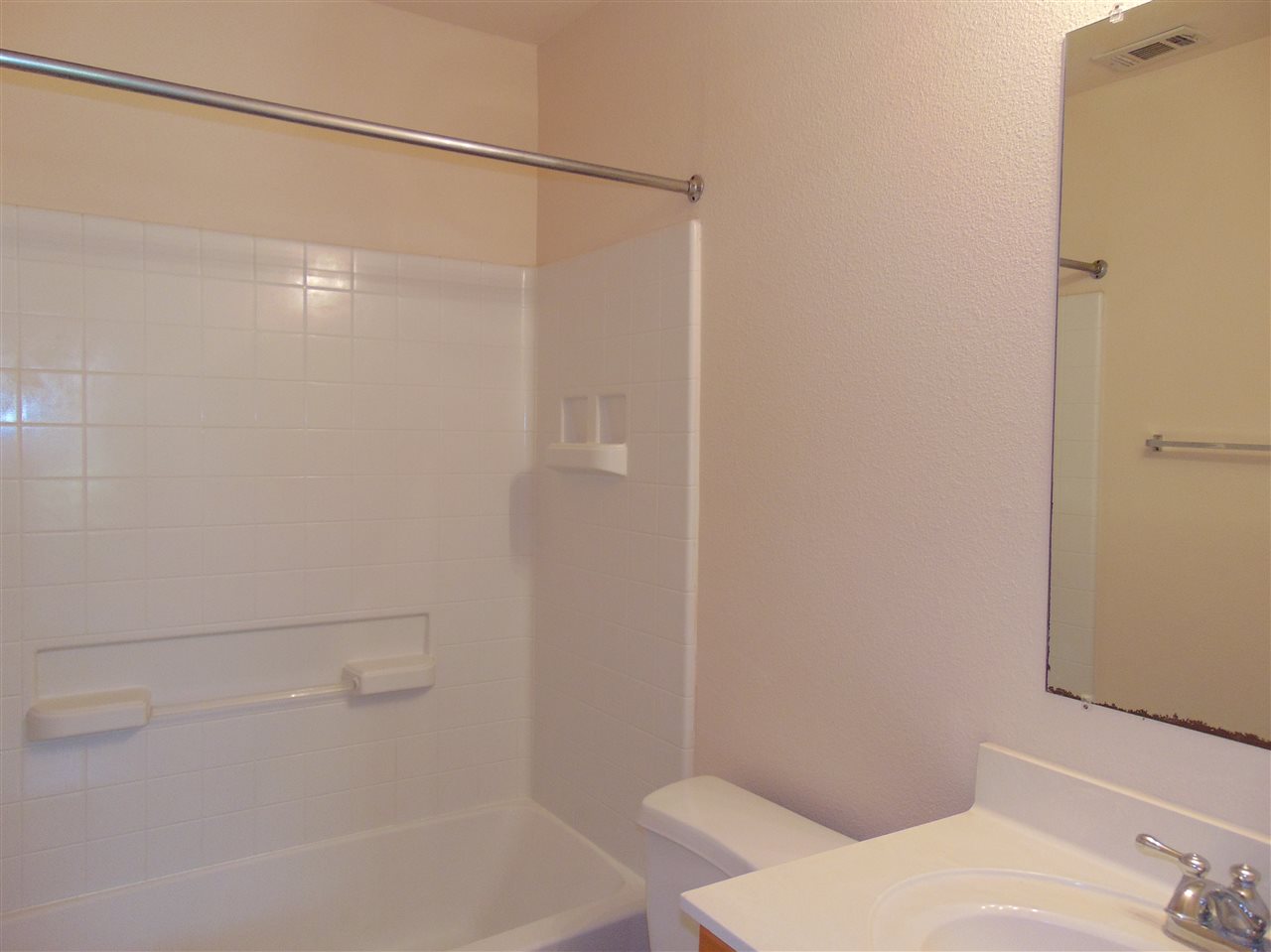 704b Claremont Property Photo 7
