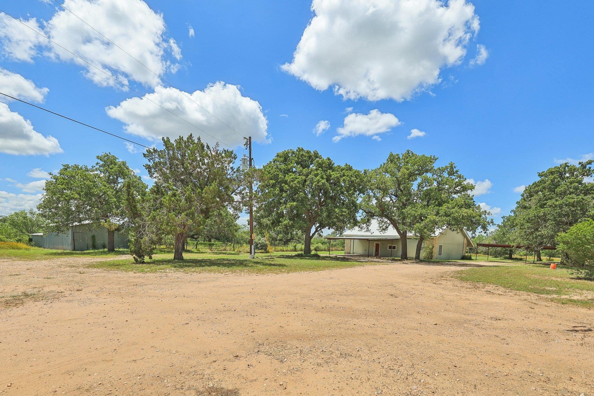 2715 Crider Road Property Photo 4