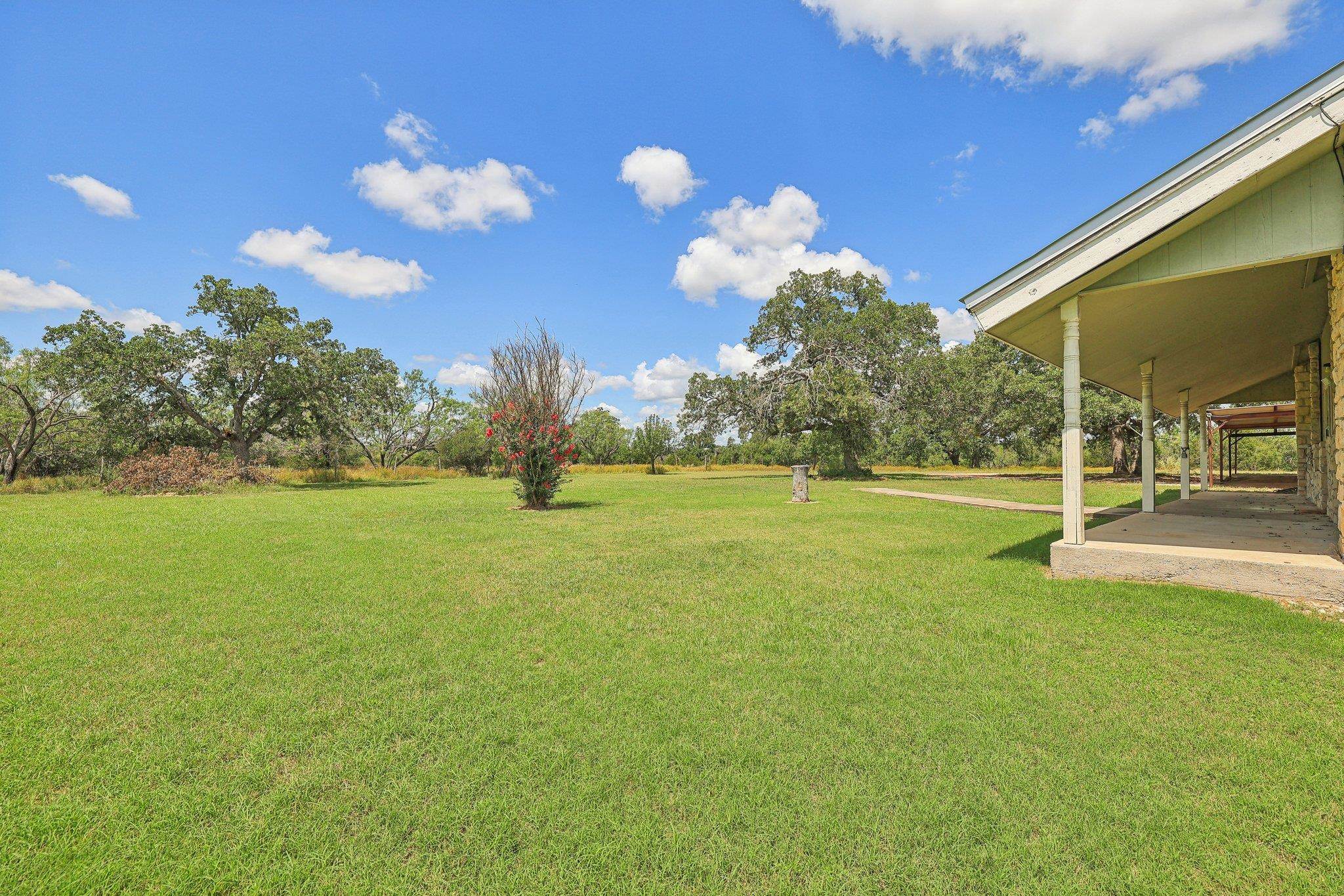 2715 Crider Road Property Photo 5