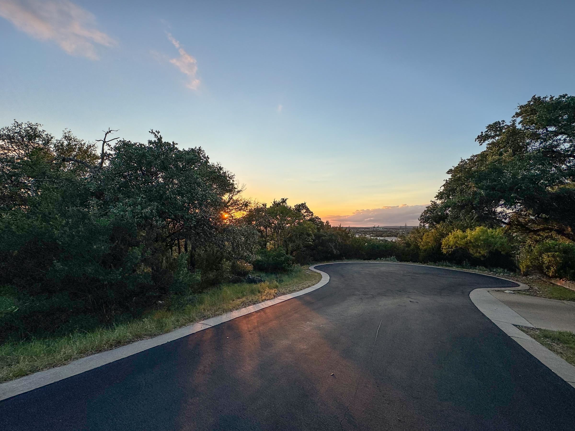 Dogie Drive Property Photo 6